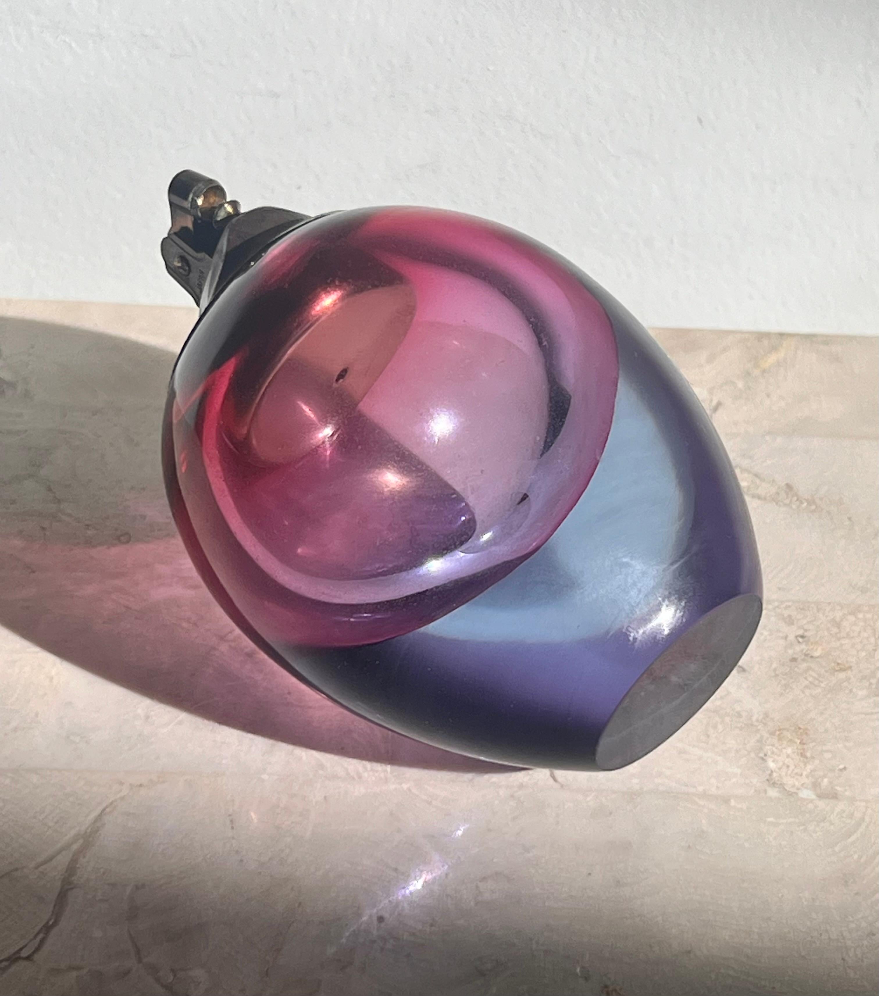 An art glass table lighter by Murano, mid 20th century For Sale 6