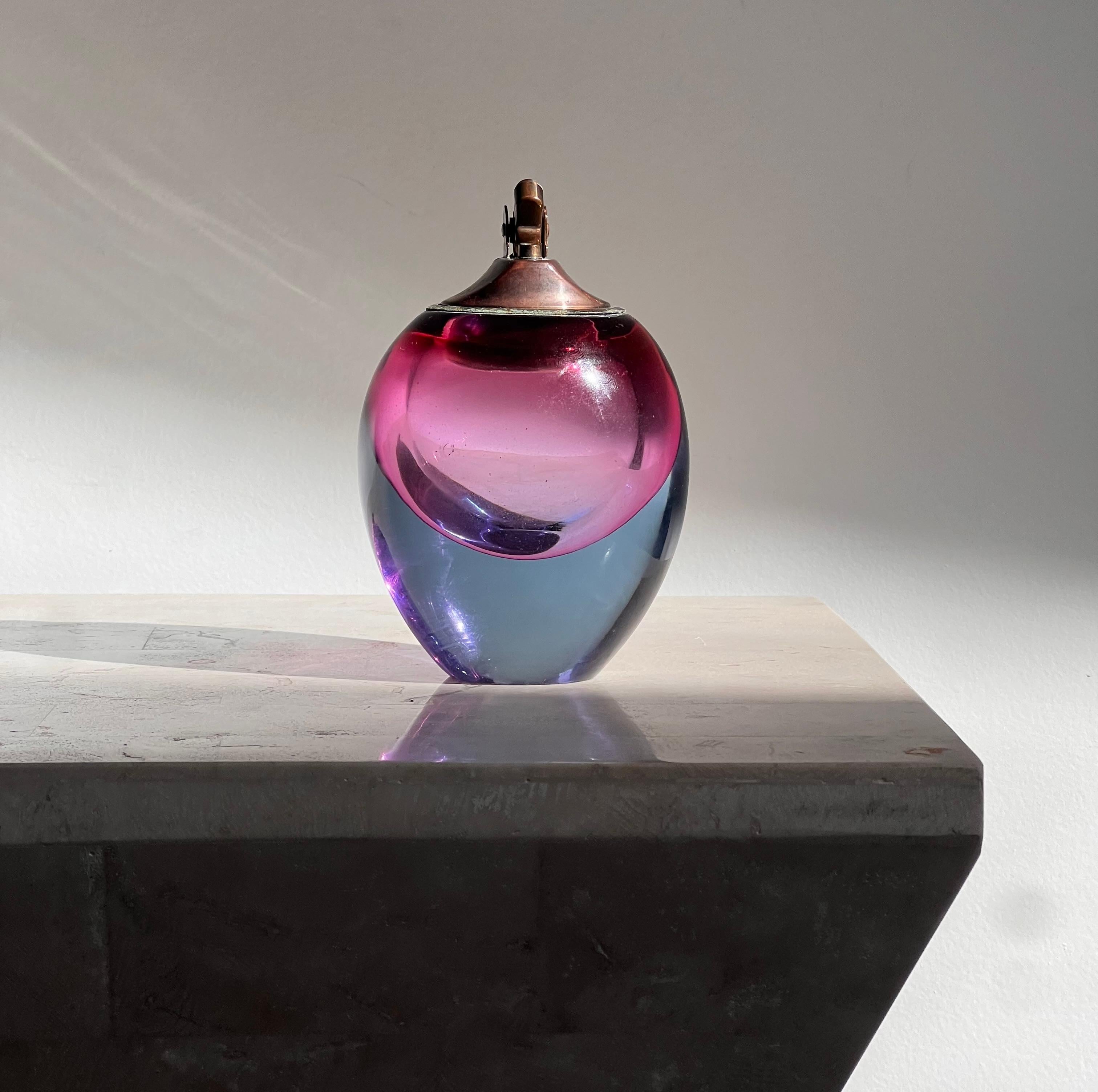 Italian An art glass table lighter by Murano, mid 20th century For Sale