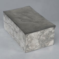 Scatola per sigari in peltro continentale Art Decor con fodera in cedro e decoro di fagiano