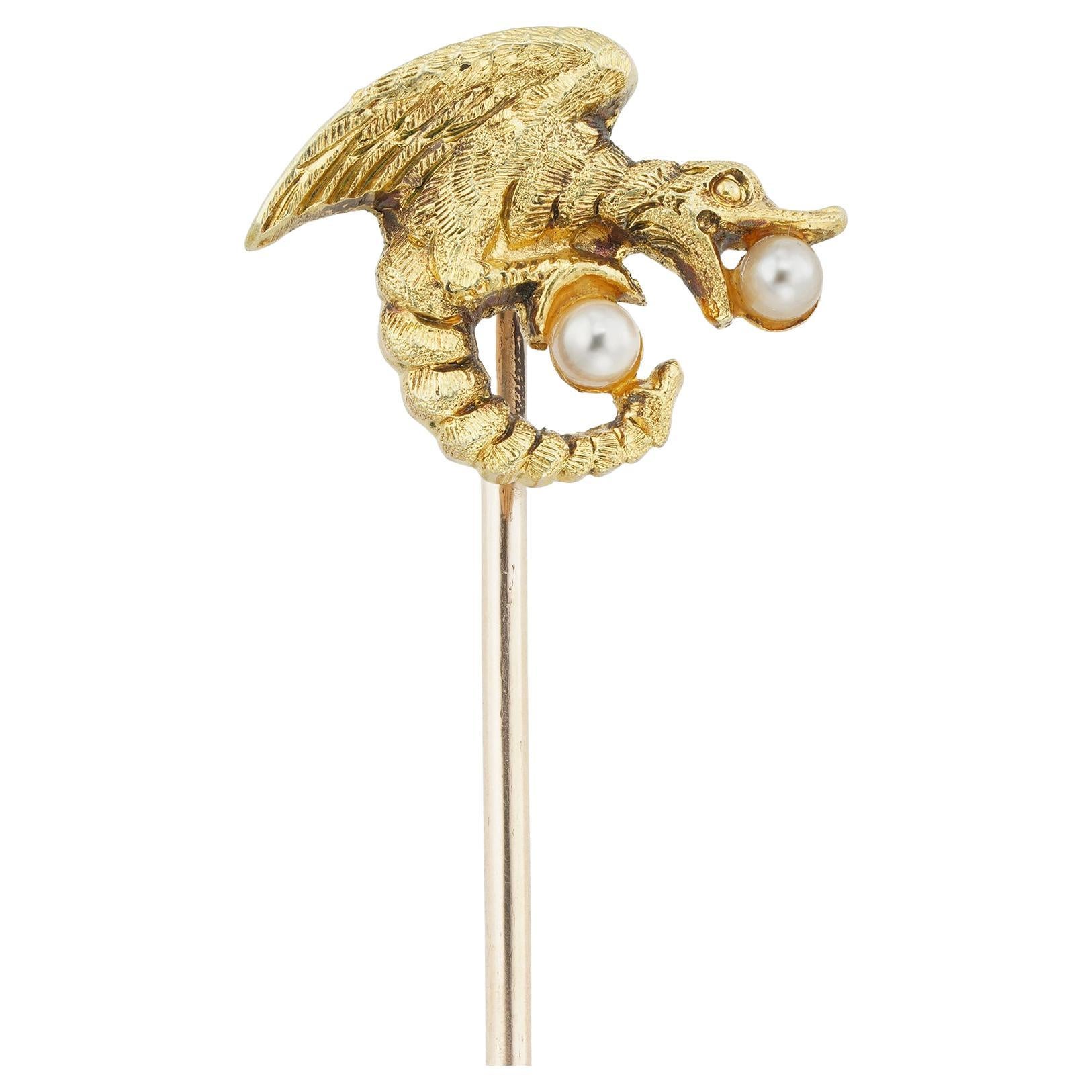 Anstecknadel im Art nouveau-Stil mit goldenem Drachen