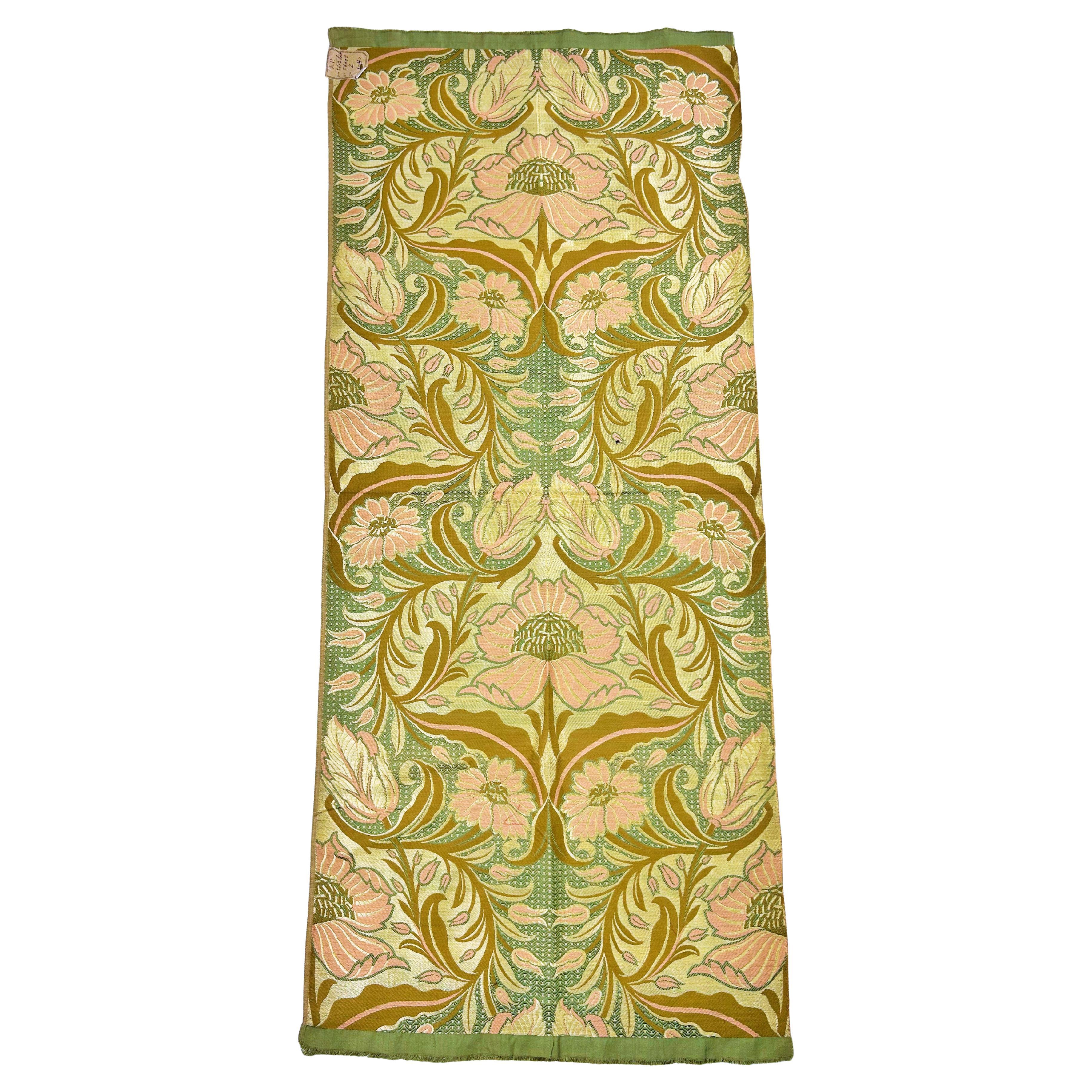 An Art Nouveau Jacquart weaven length - France Circa 1900 For Sale
