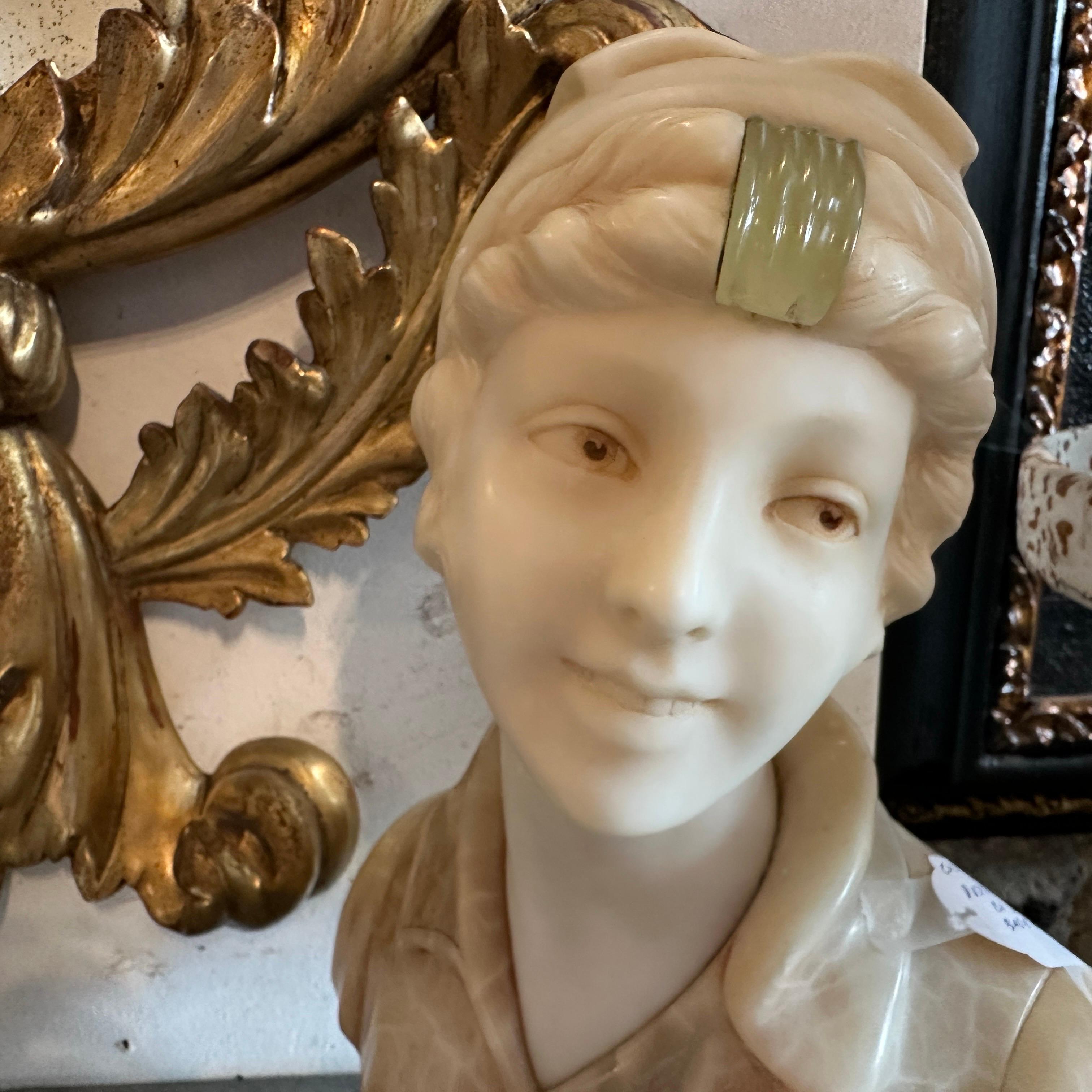 Busto in marmo Art Nouveau di una giovane ragazza in vendita 6