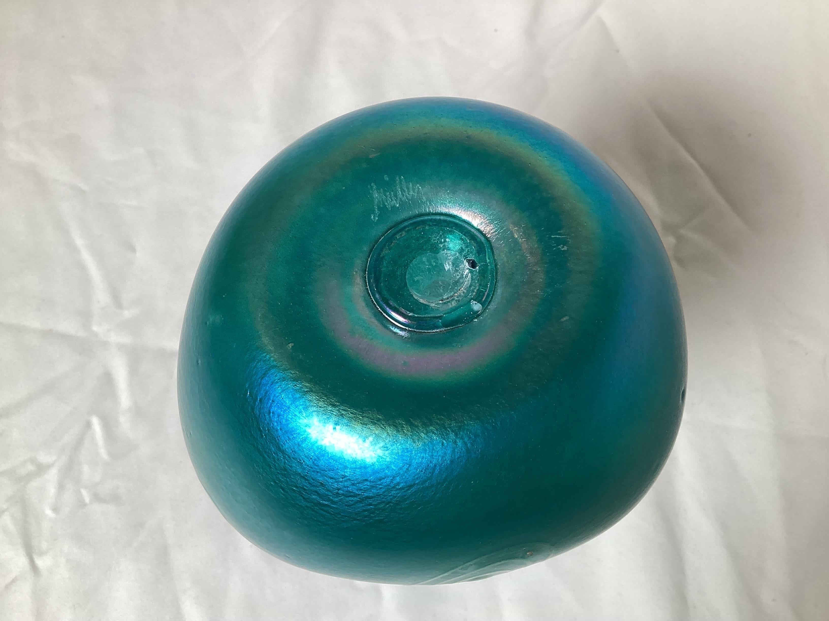 Vaso soffiato a mano con finitura a chiazze d'olio Art Nouveau in vendita 1