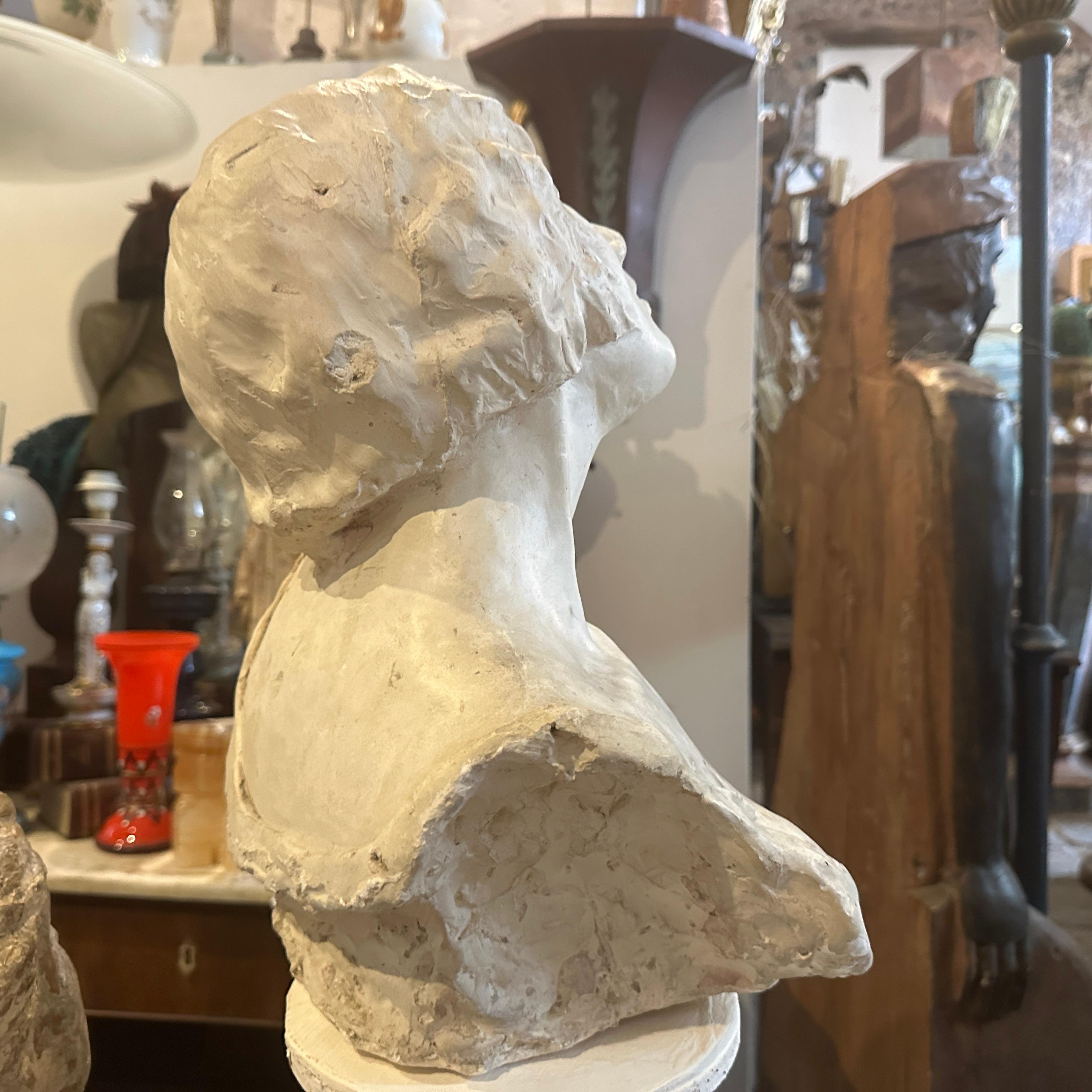 An Art Nouveau Plaster Italian Sculpture of a Woman For Sale 5