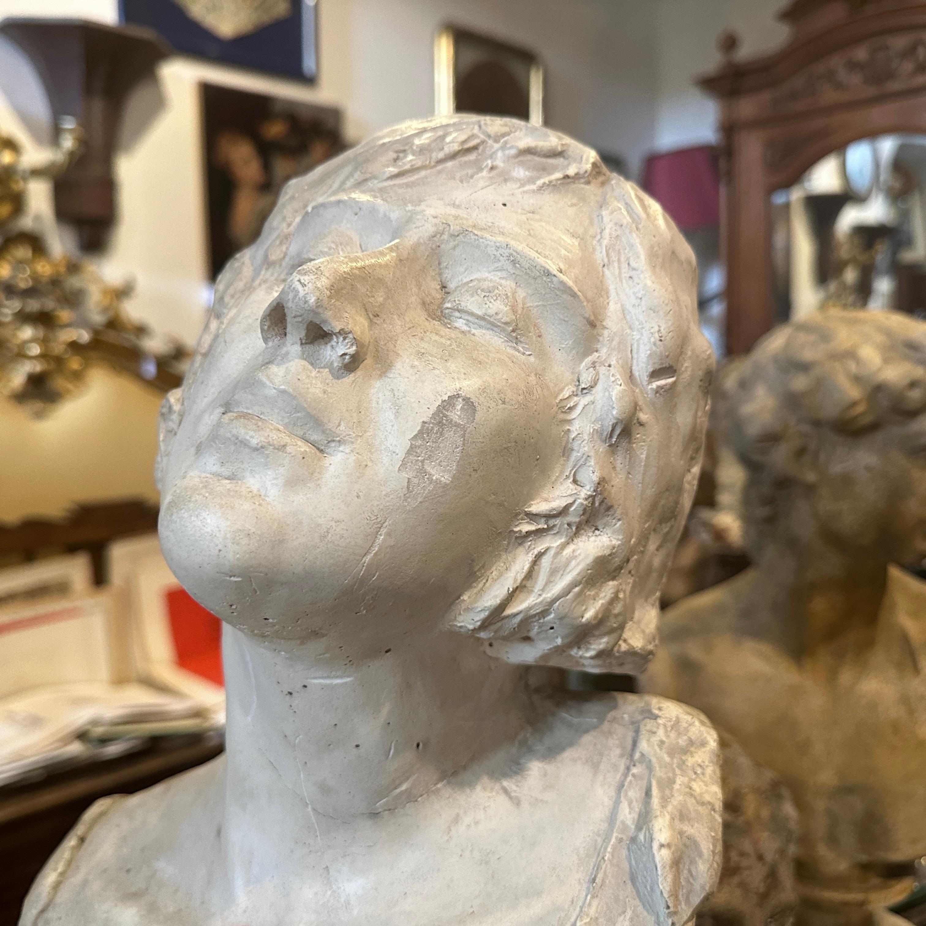An Art Nouveau Plaster Italian Sculpture of a Woman For Sale 3