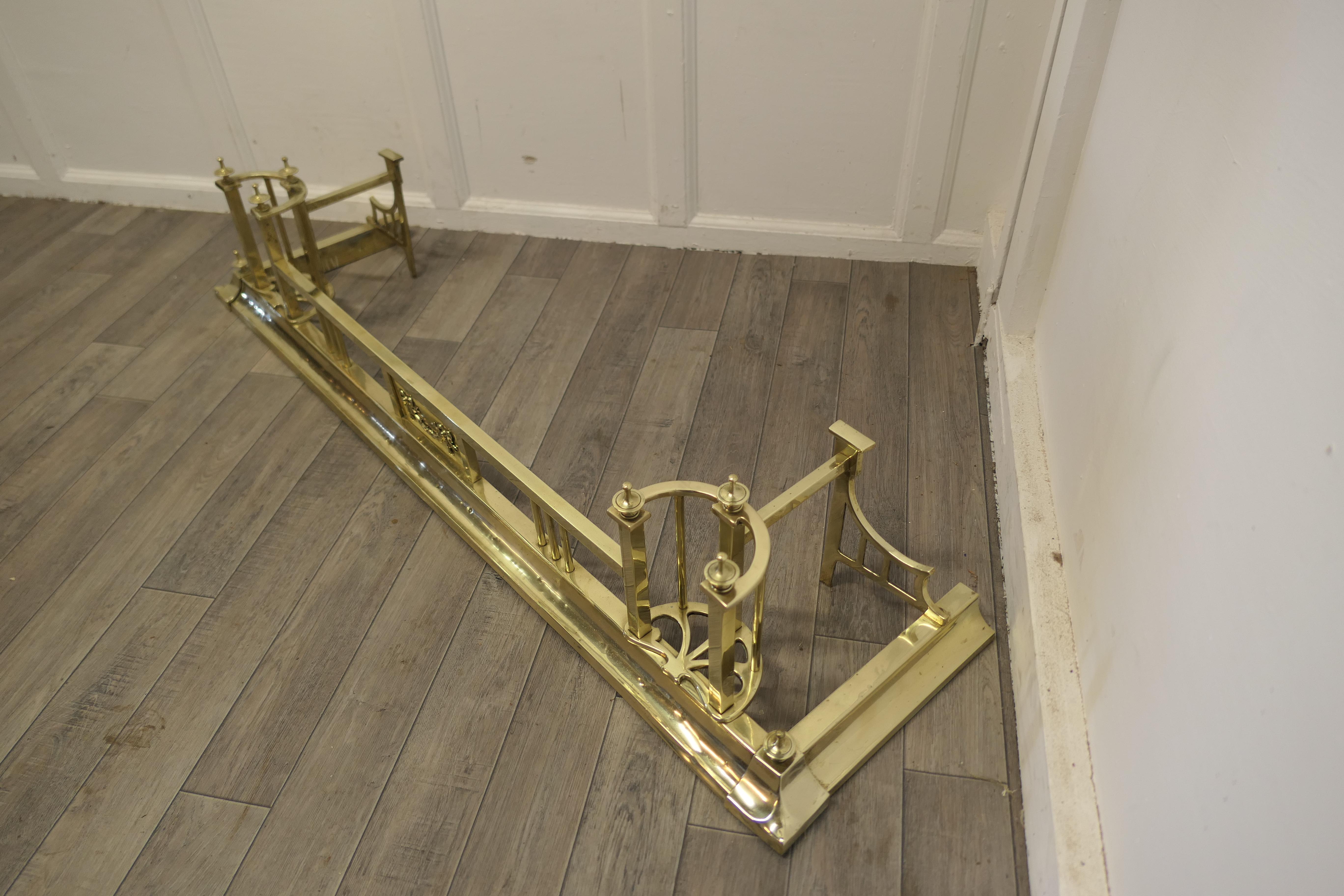 Art Nouveau Victorian Brass Fender This is a Very Attractive Brass Fender For Sale 1