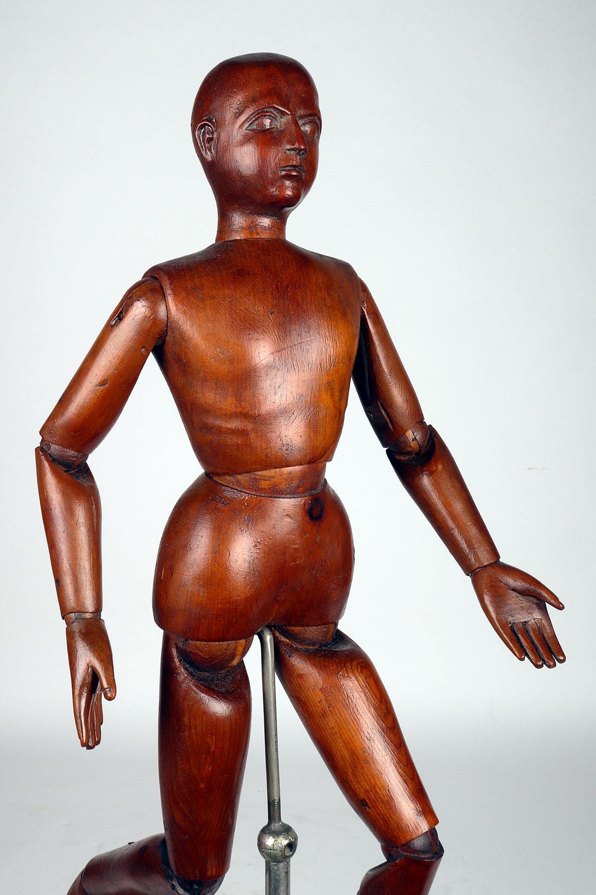 An articulated artist Dummy, Italy end of 19th century.  For Sale 1