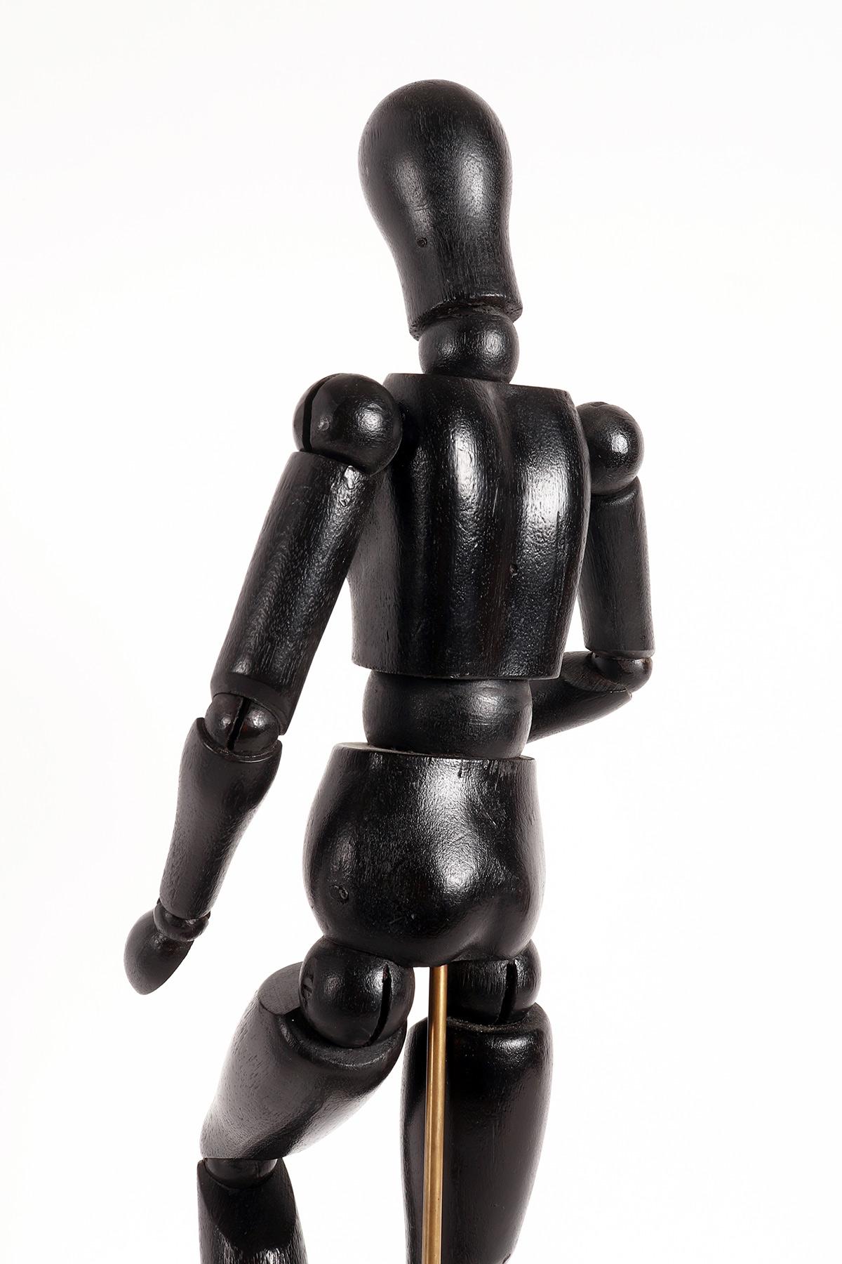 An articulated artist dummy, made out of ebonized wood, France 1920. For Sale 1