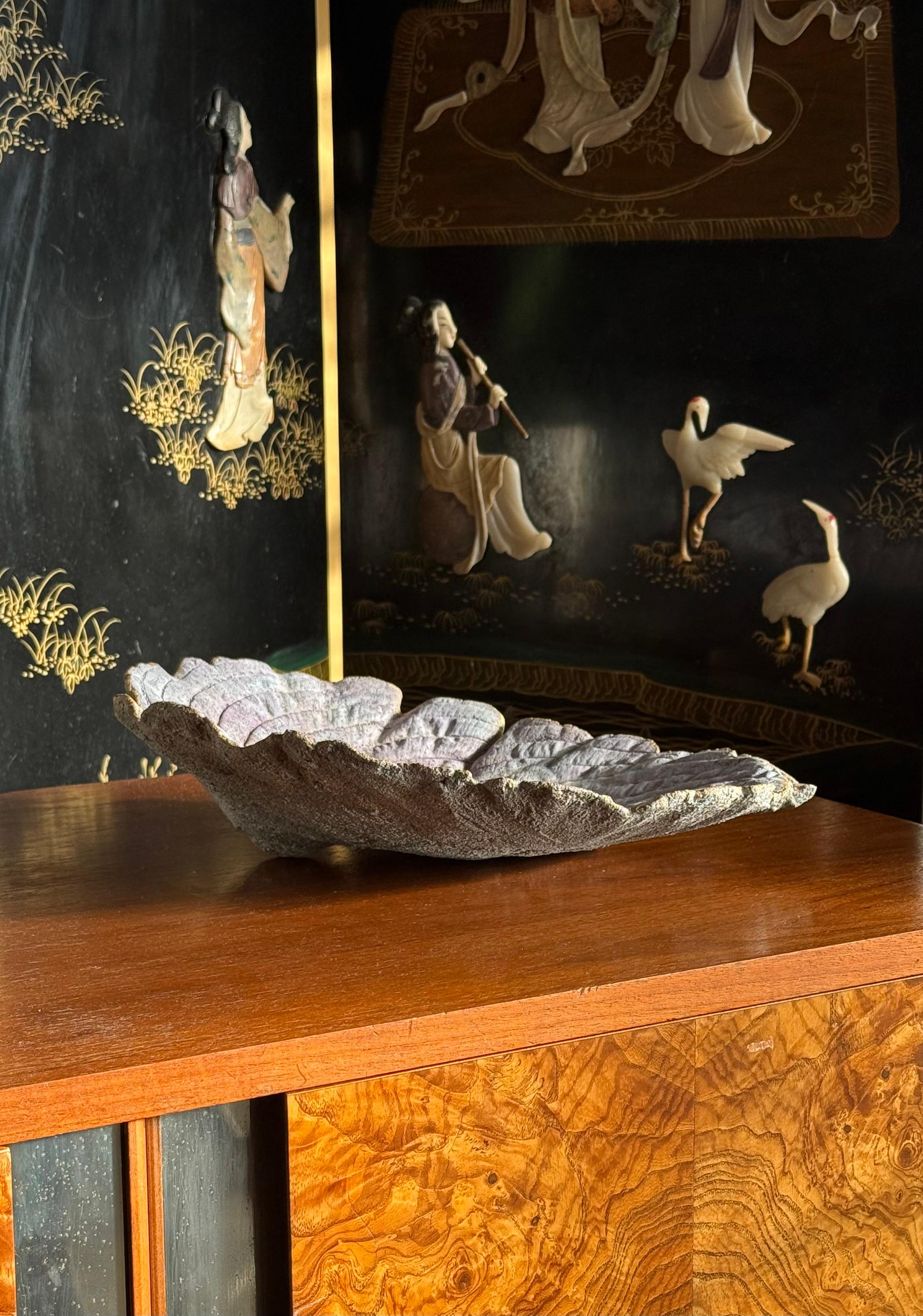 An artist-made studio ceramic leaf sculpture / platter, 21st century For Sale 3