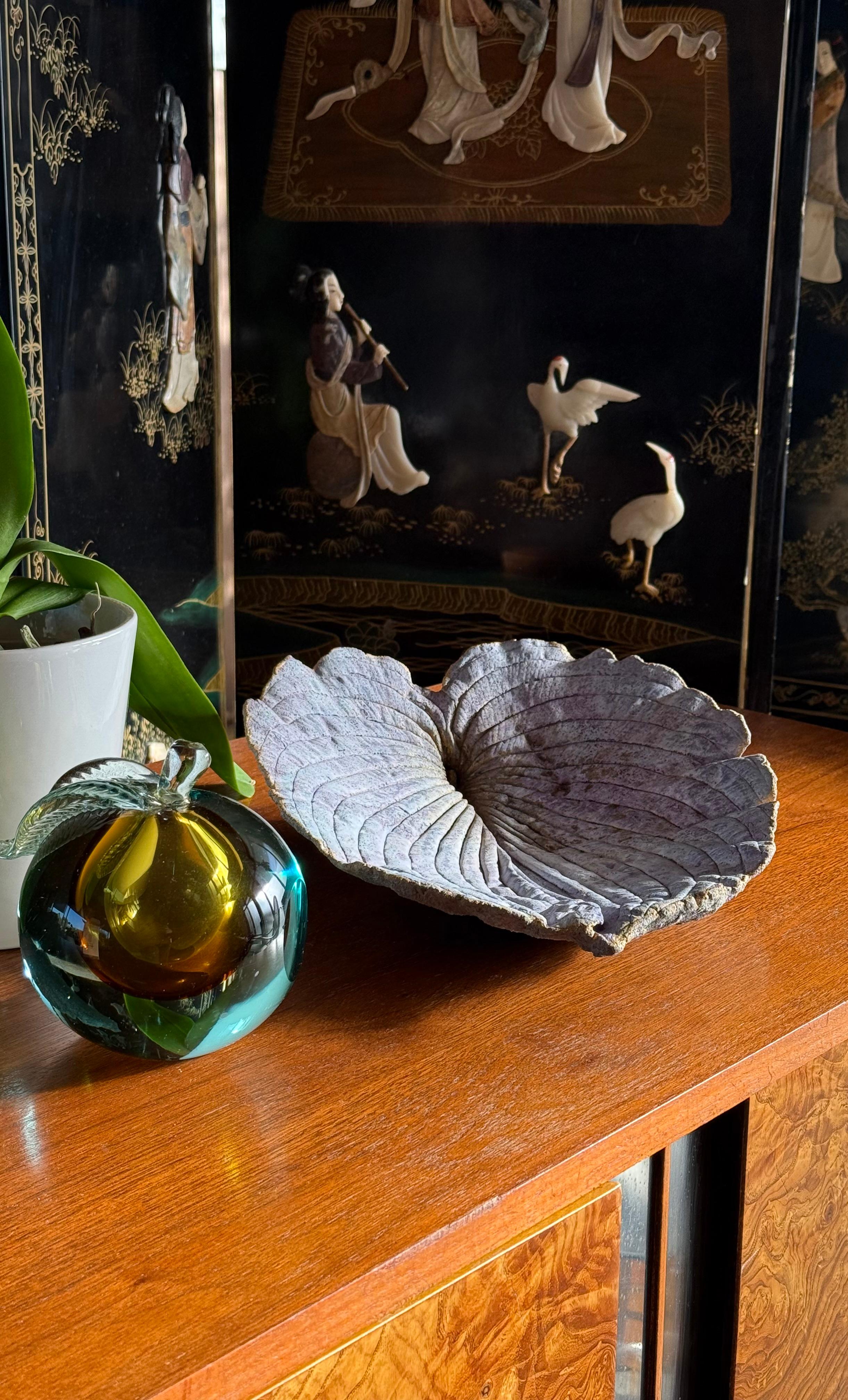 An artist-made studio ceramic leaf sculpture / platter, 21st century For Sale 8