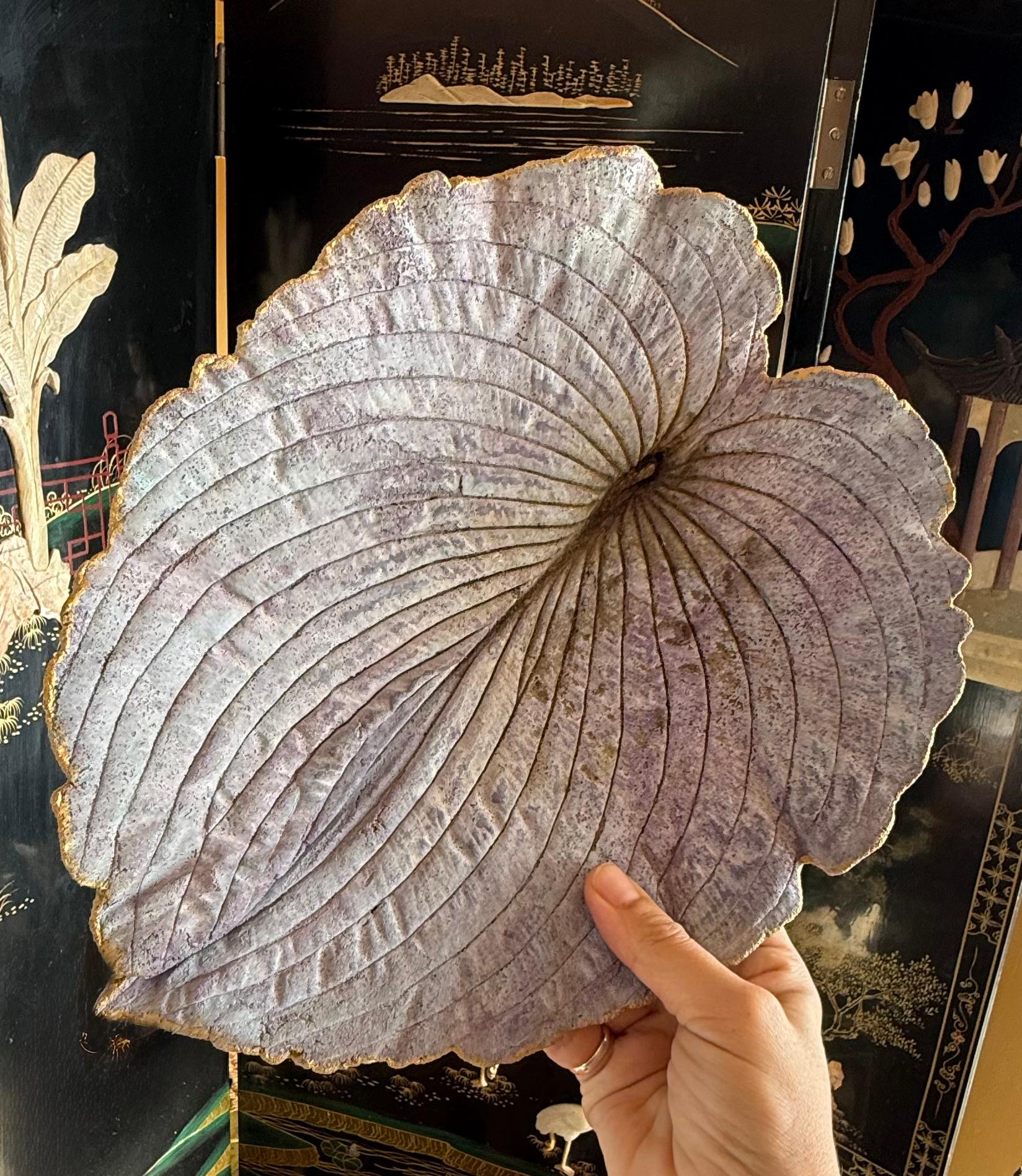 An artist-made studio ceramic leaf sculpture / platter, 21st century In Good Condition For Sale In View Park, CA