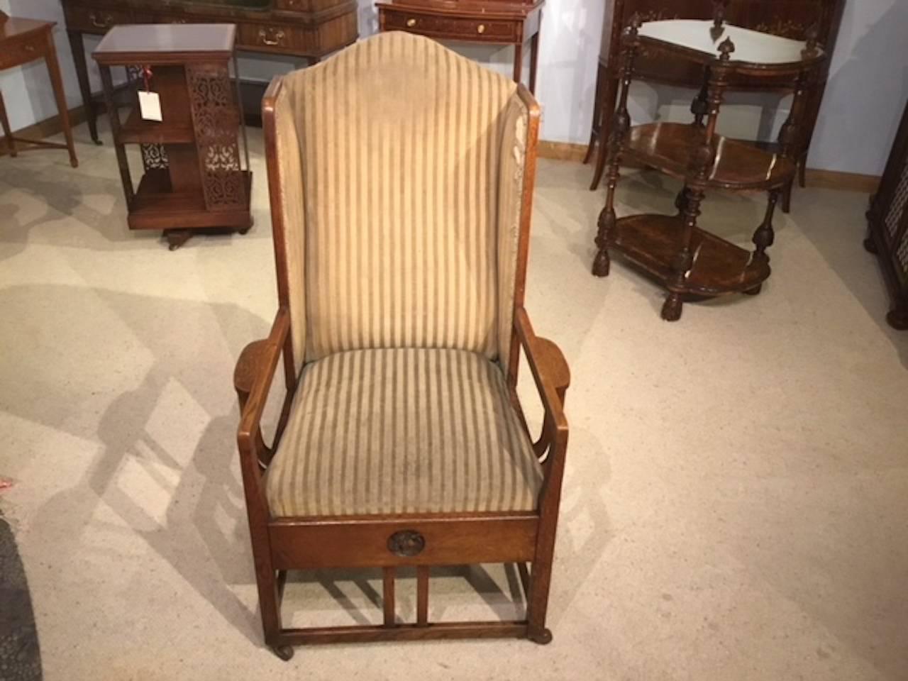 Arts & Crafts Period Oak Winged Armchair by George Montague Ellwood In Excellent Condition In Darwen, GB