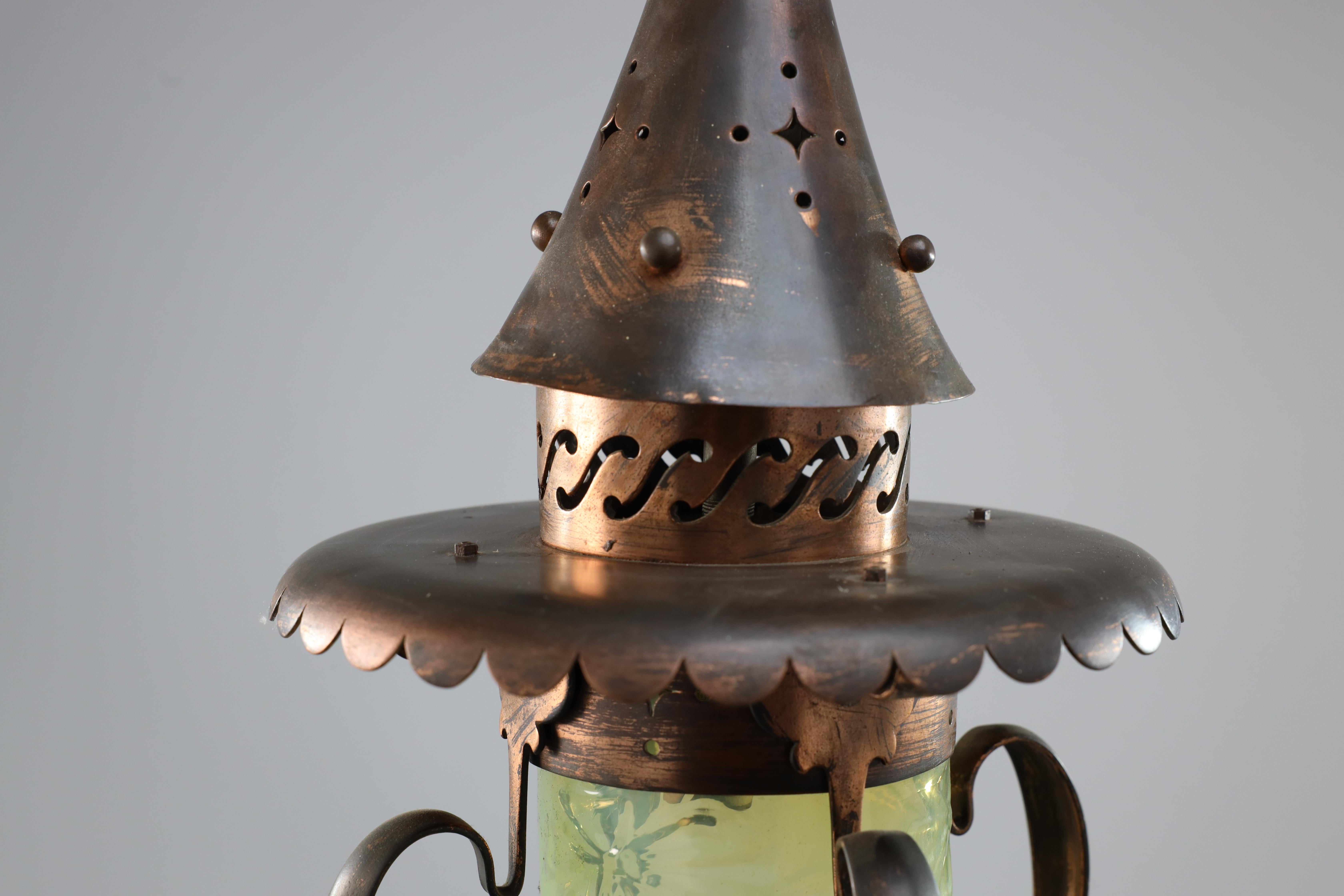 An Arts and Crafts copper & Vaseline lantern with floral flowing decoration In Good Condition For Sale In London, GB
