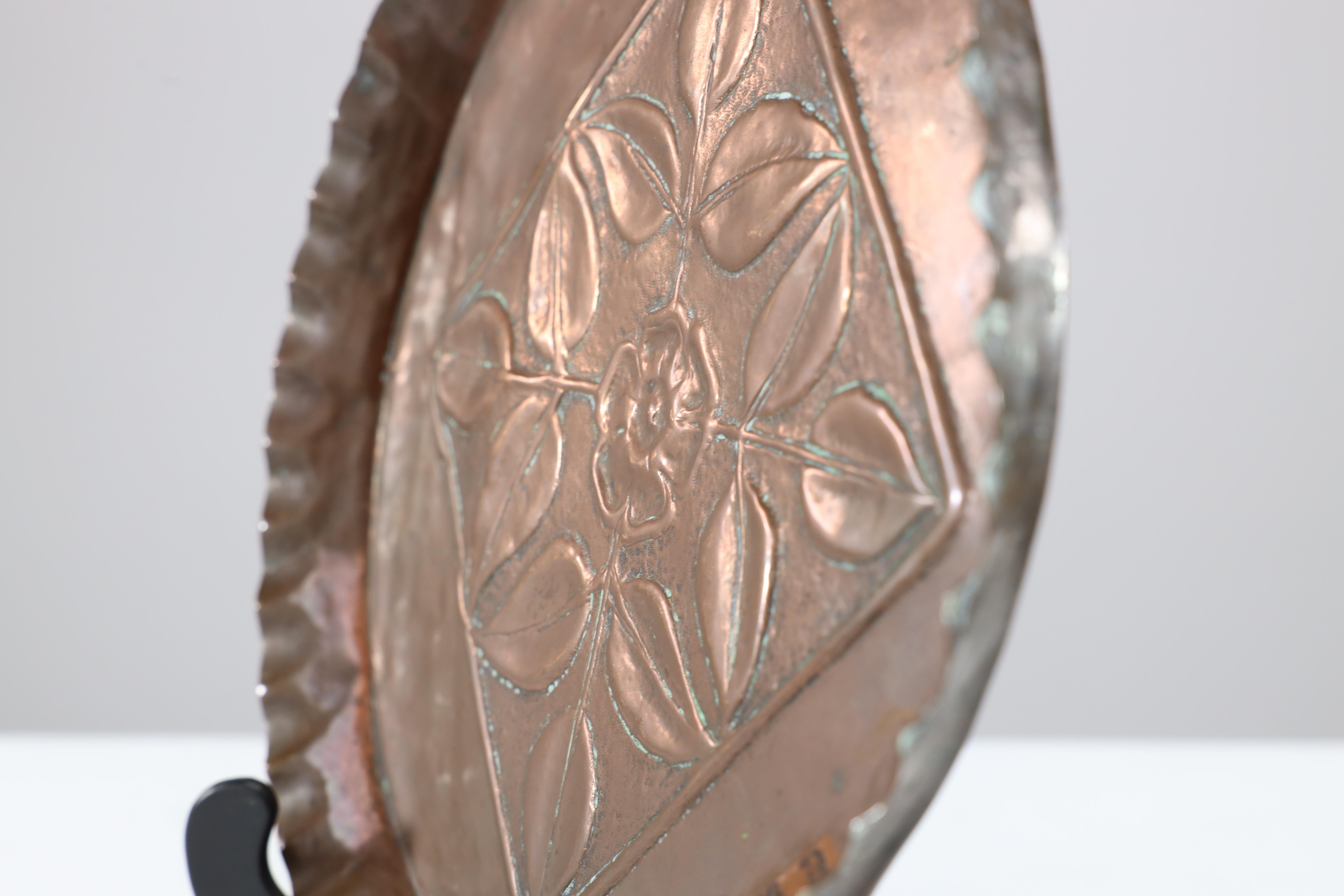 Early 20th Century An Arts and Crafts copper plate For Sale