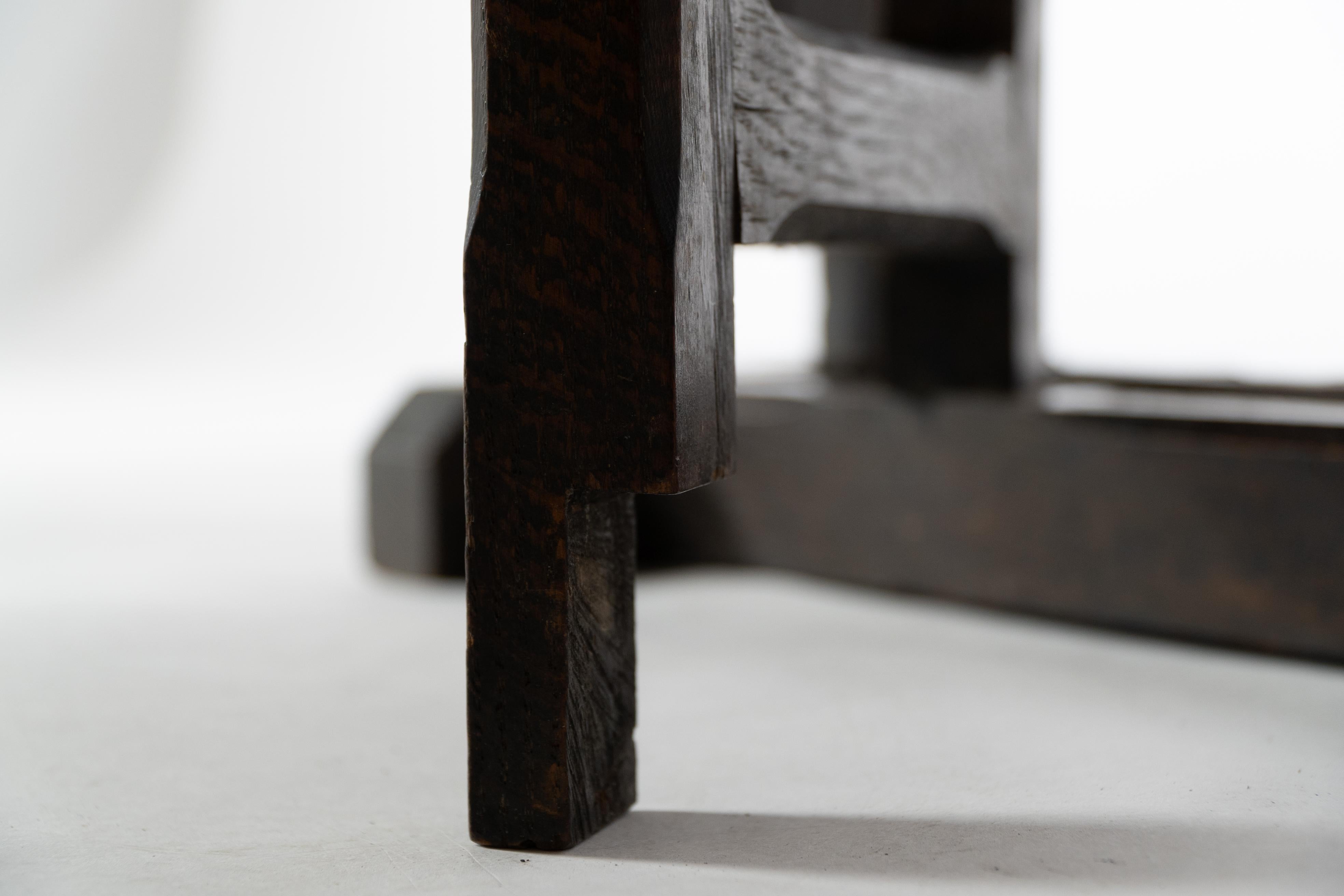 Table à thé ou d'appoint à abattant en chêne de style Cotswold Arts and Crafts. en vente 12