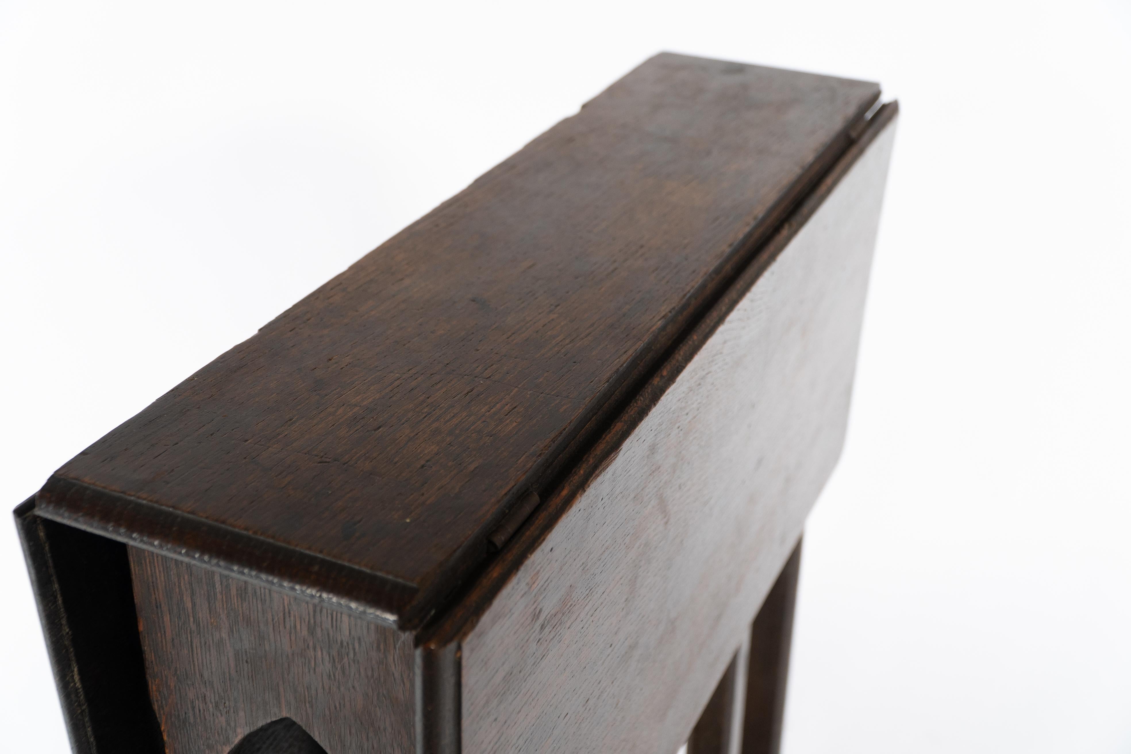 Table à thé ou d'appoint à abattant en chêne de style Cotswold Arts and Crafts. en vente 3