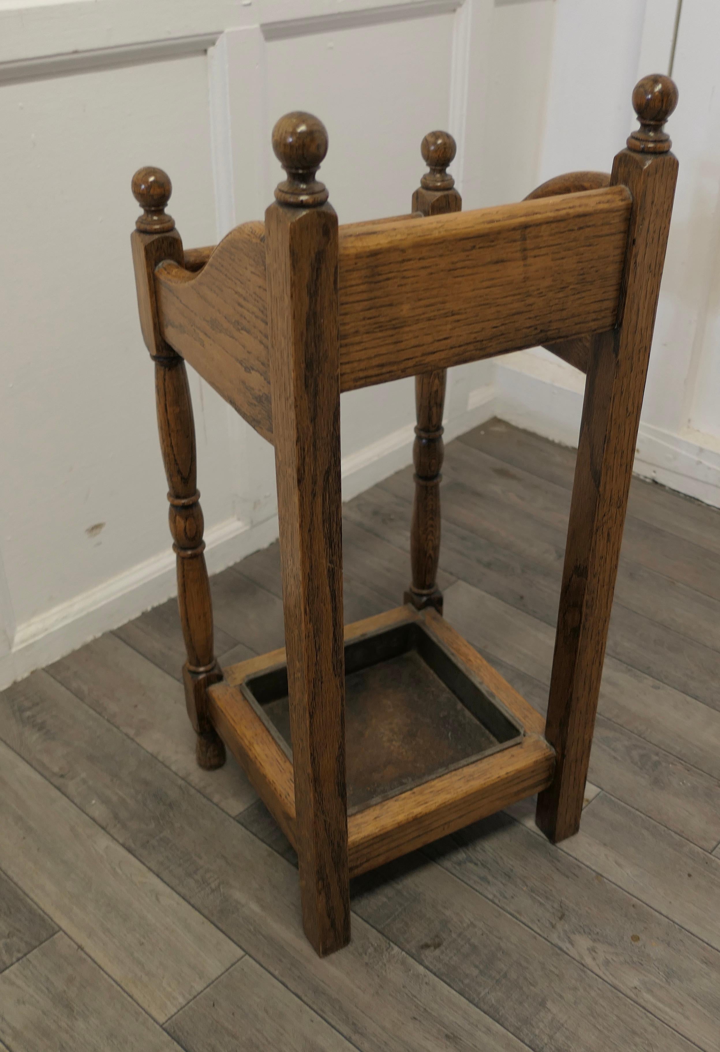 Arts and Crafts Golden Oak Hall Table Stick Stand For Sale 2