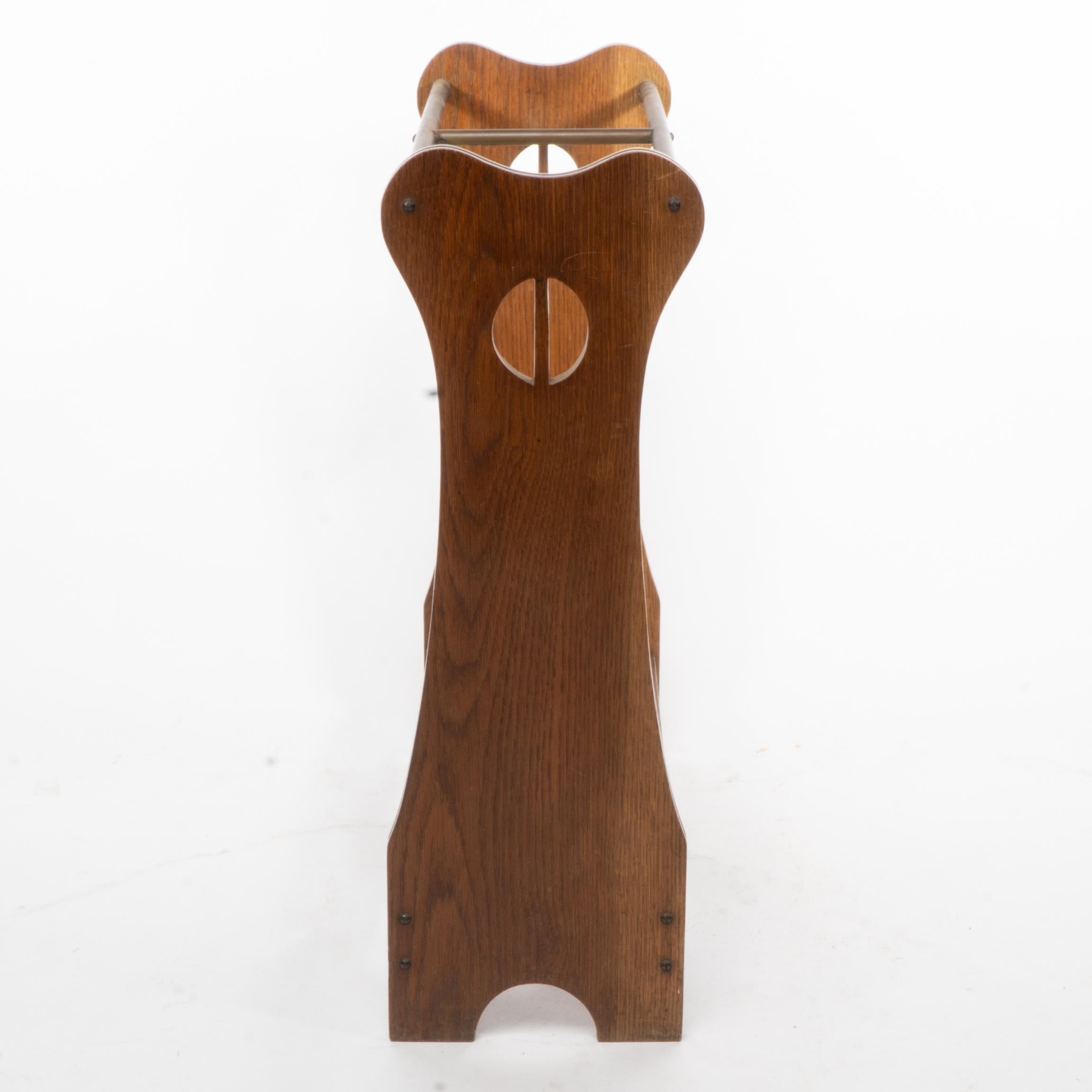 Inglese Un portaombrelli e bastoni da passeggio in legno di quercia di Arts and Crafts in vendita