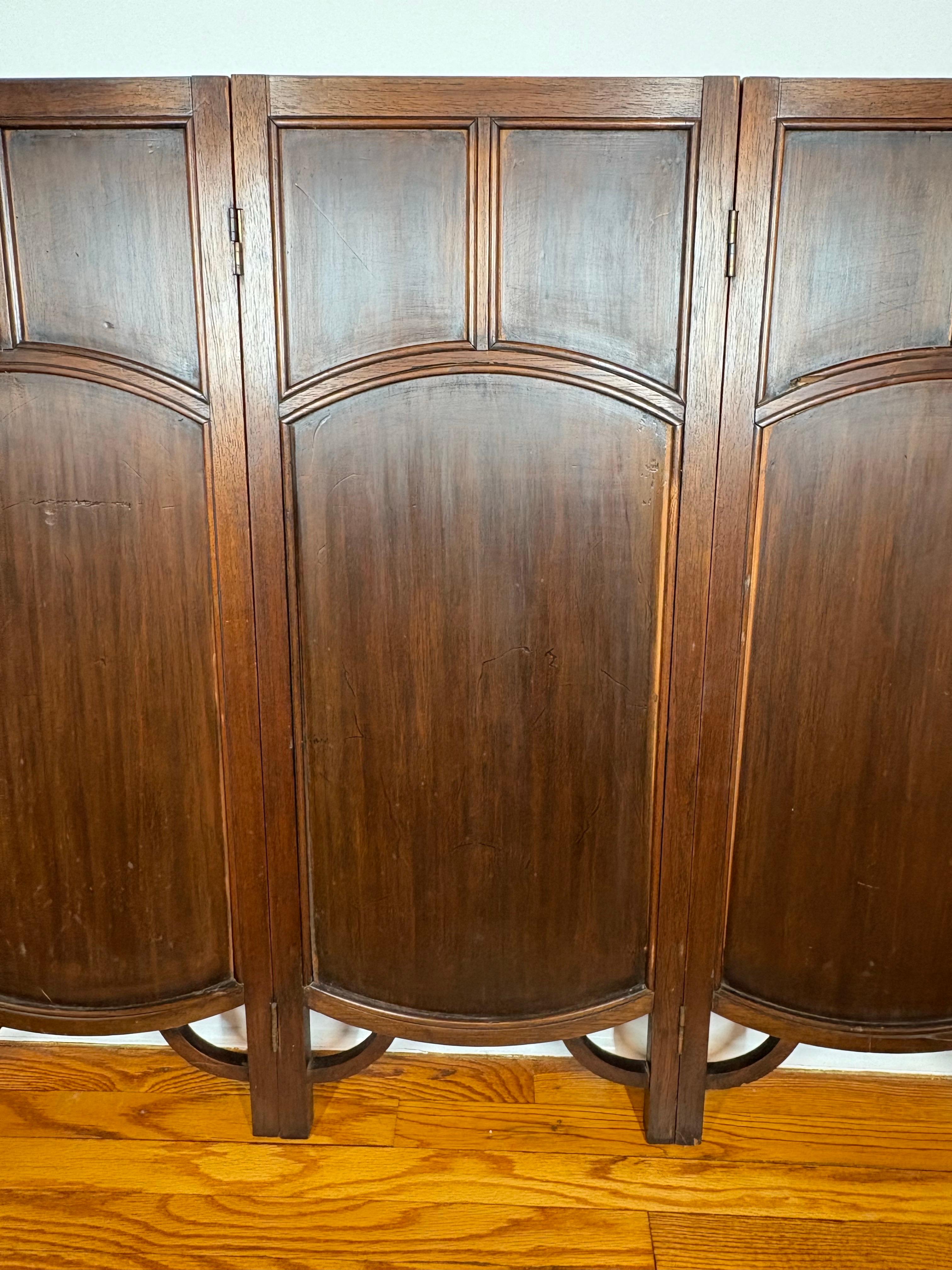 Cuir Paravent à trois panneaux en cuir gaufré et doré, d'époque Arts & Crafts, vers 1890 en vente