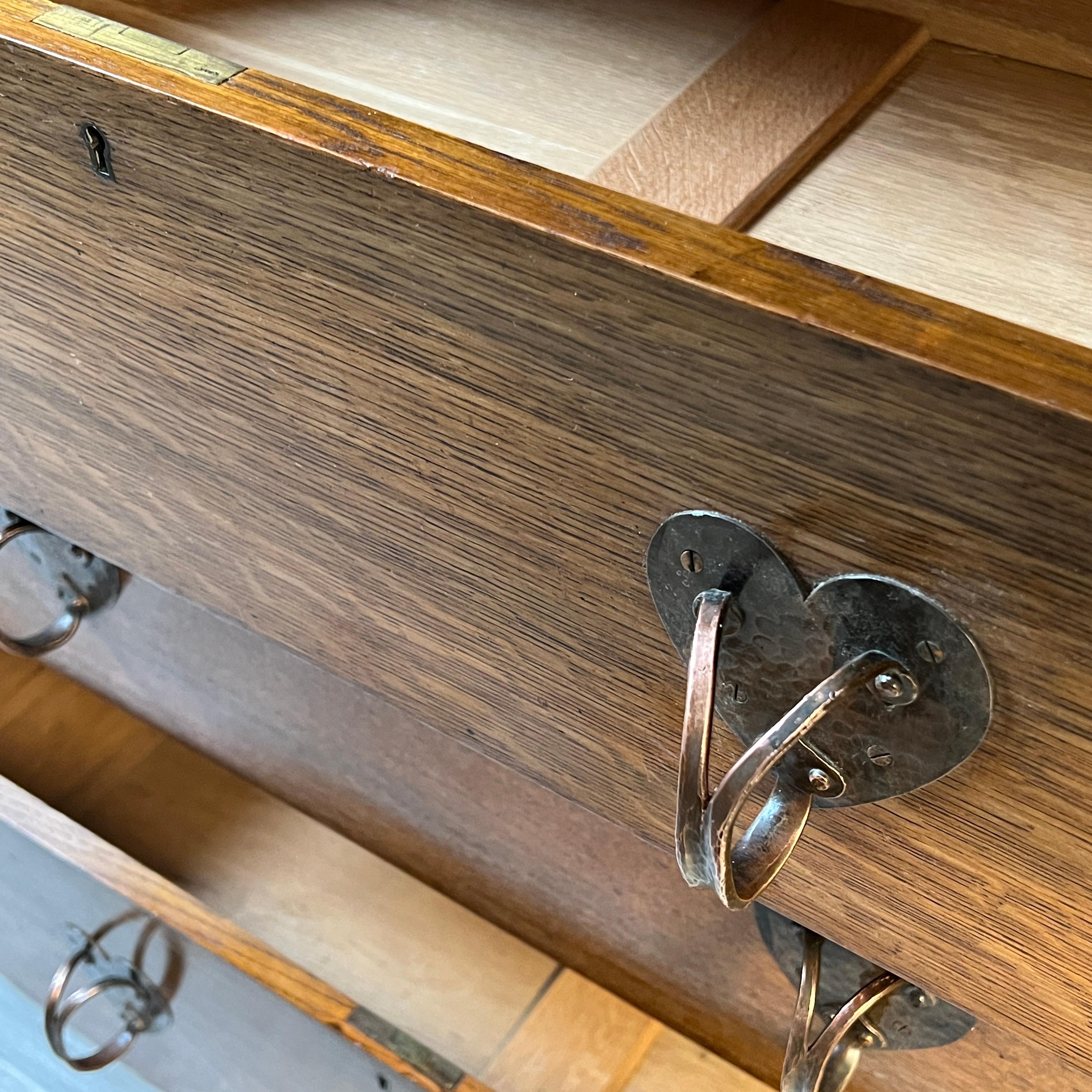 An Arts & Crafts Oak Linen Press In The Manner Of Liberty London For Sale 3