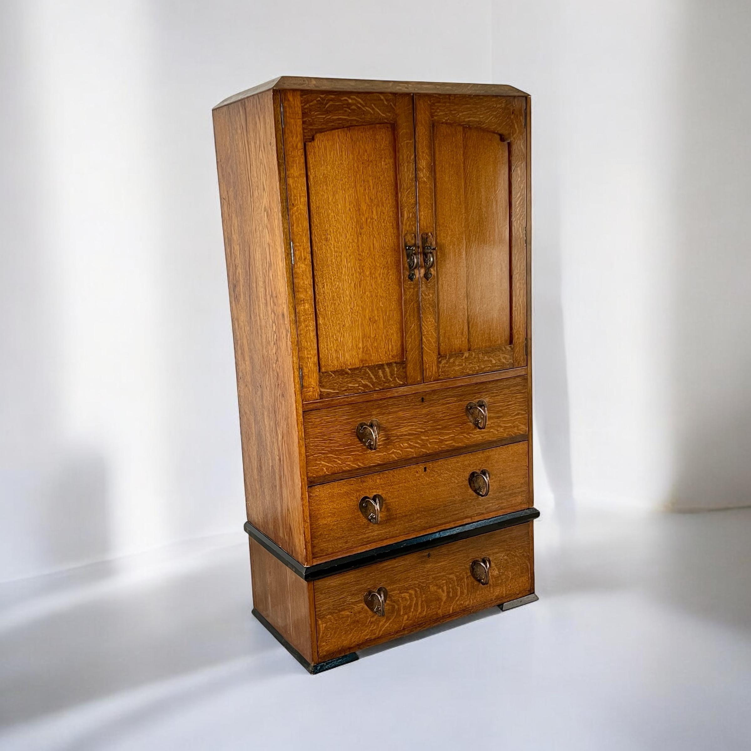 Copper An Arts & Crafts Oak Linen Press In The Manner Of Liberty London For Sale