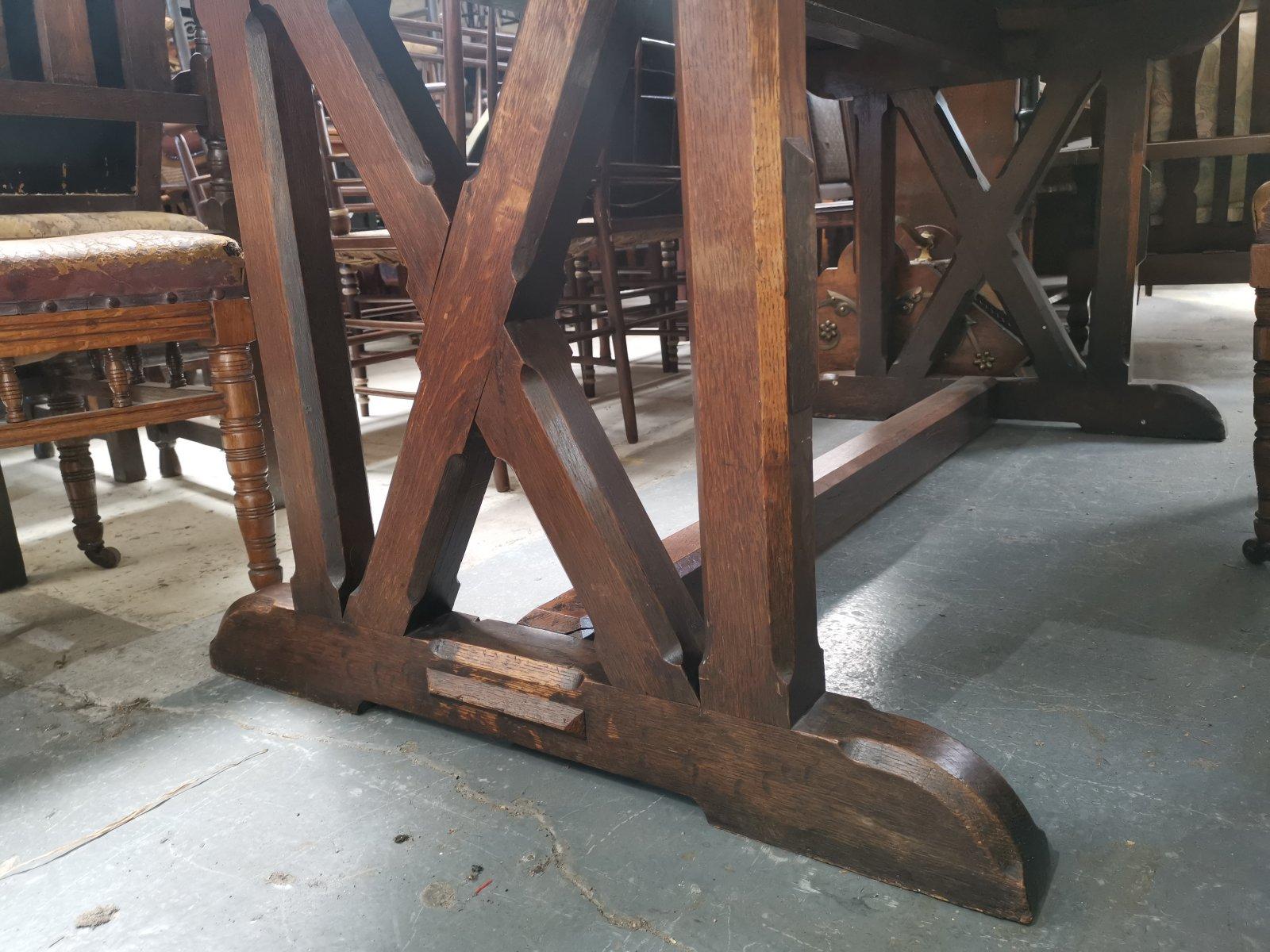 Hand-Crafted Arts & Crafts Oak Refectory Dining Table with Wonderful Figuring to the Grain