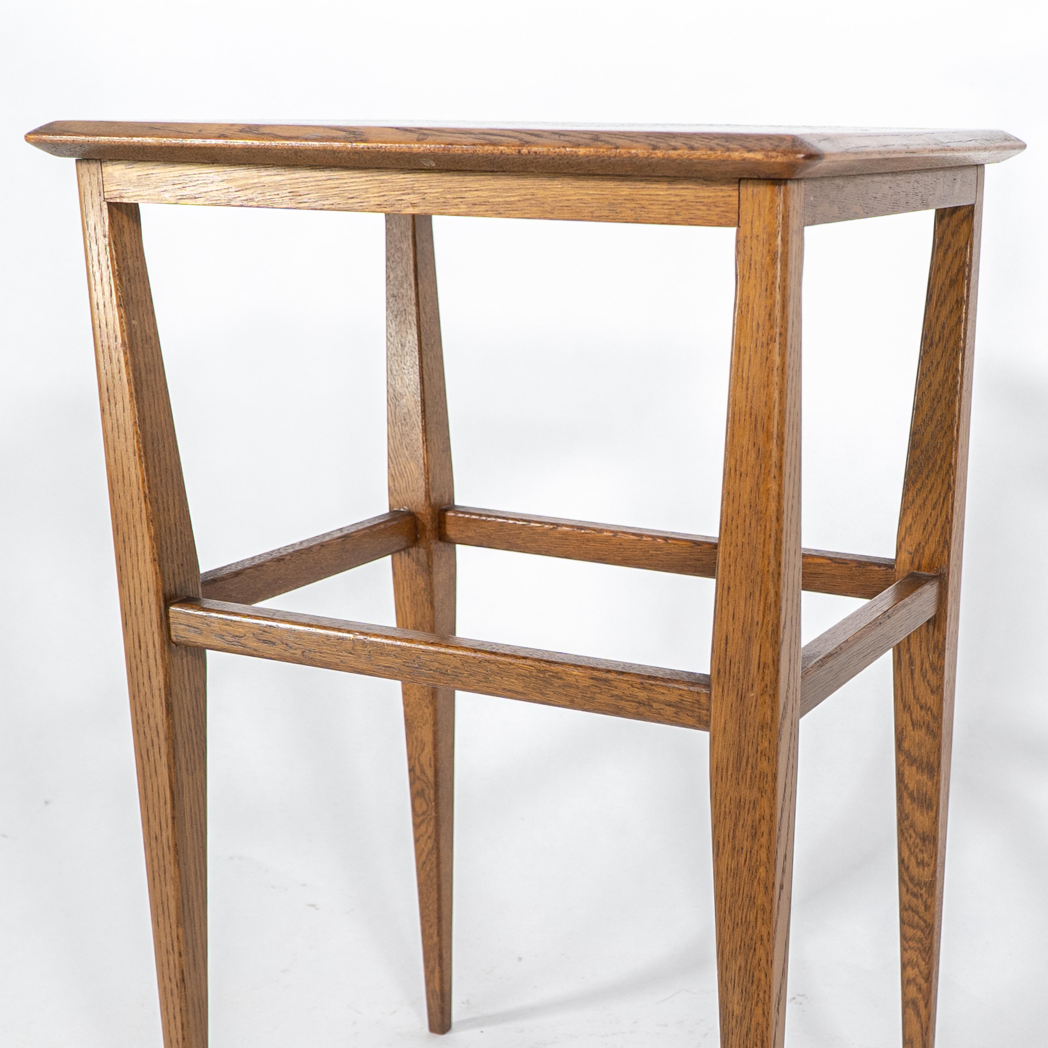 An Arts & Crafts oak side table with molded edge to the top & shaped legs For Sale 5