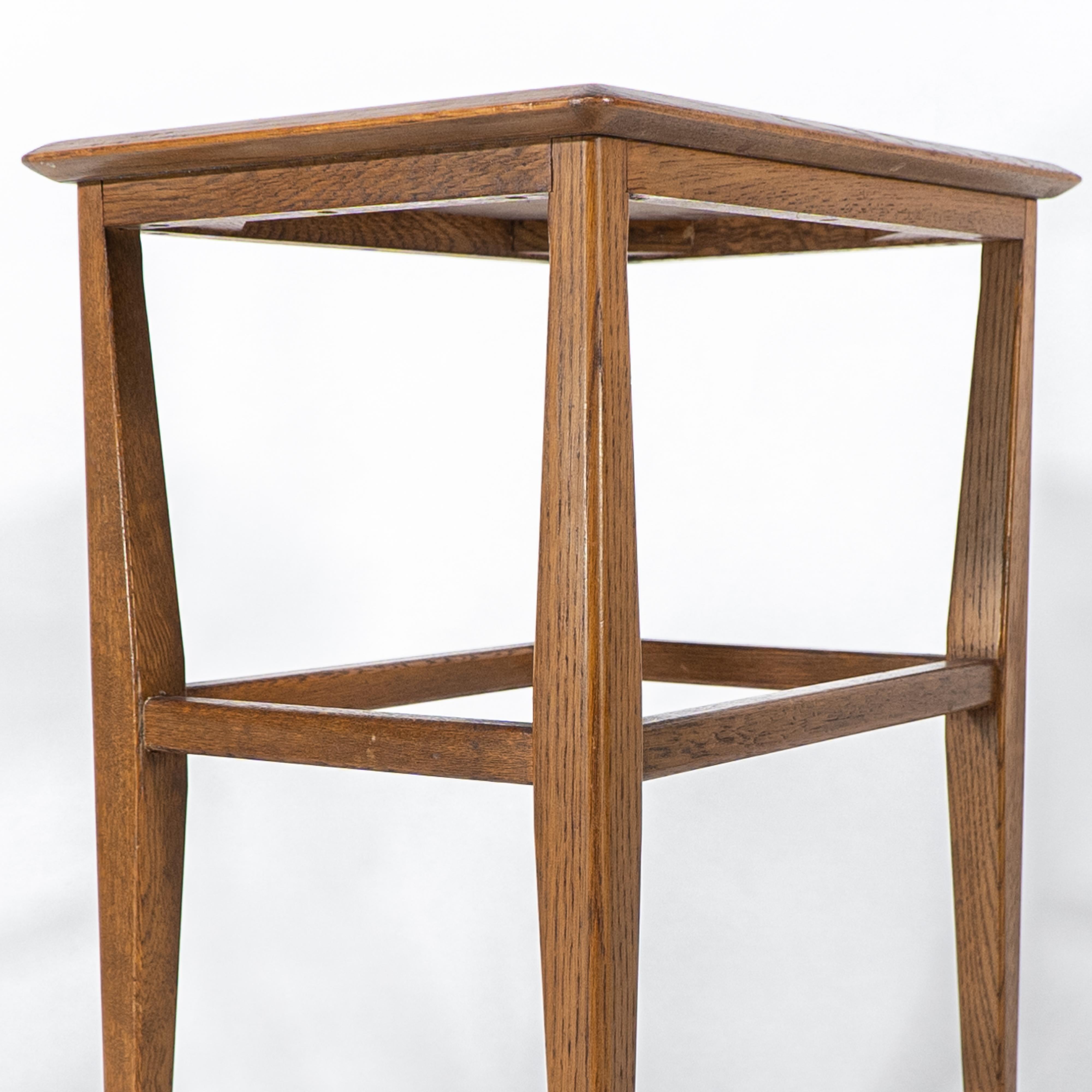 An Arts & Crafts oak side table with molded edge to the top & shaped legs For Sale 6