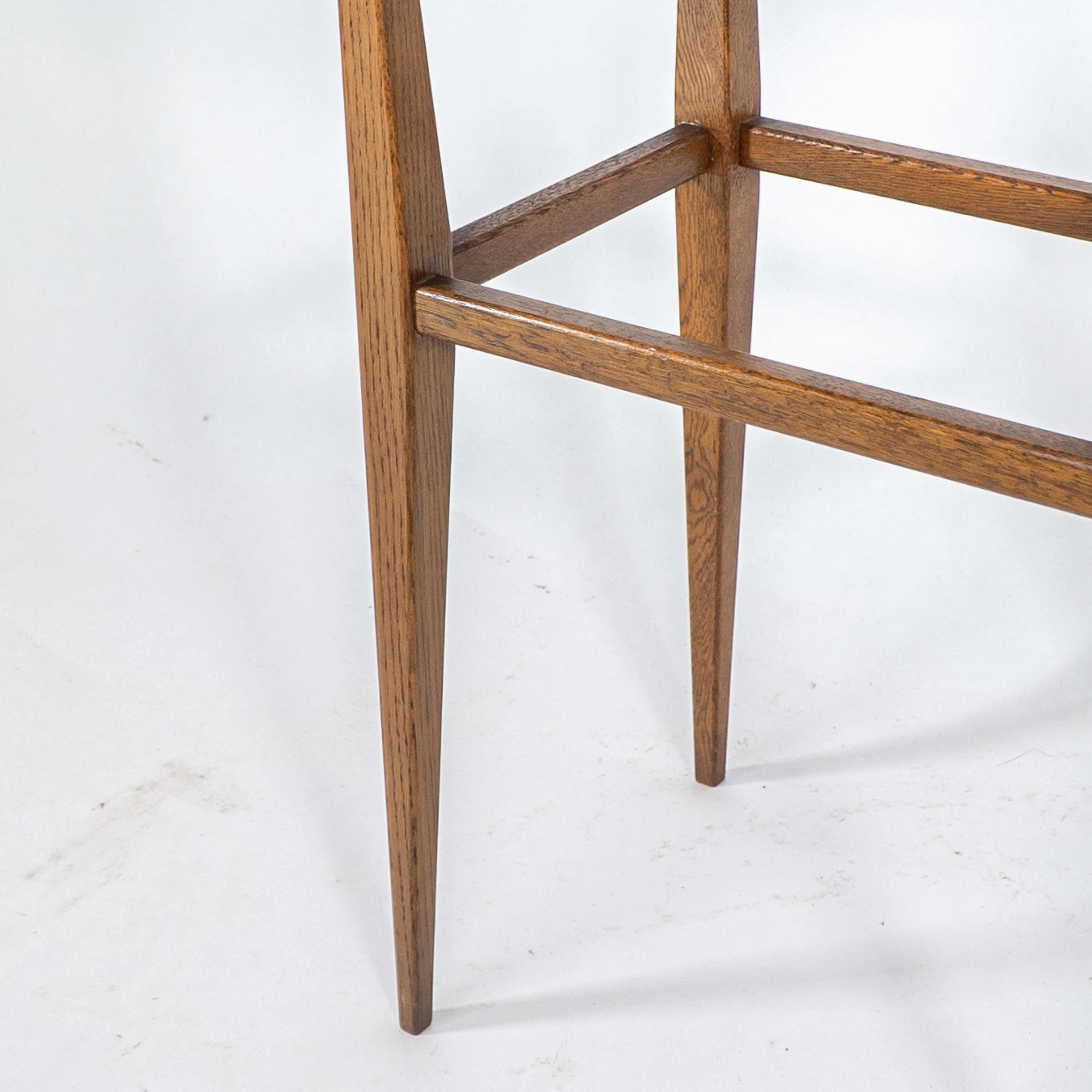 An Arts & Crafts oak side table with molded edge to the top & shaped legs For Sale 10