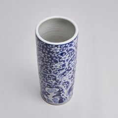An attractive, late 19th Century Chinese porcelain blue and white Umbrella stand