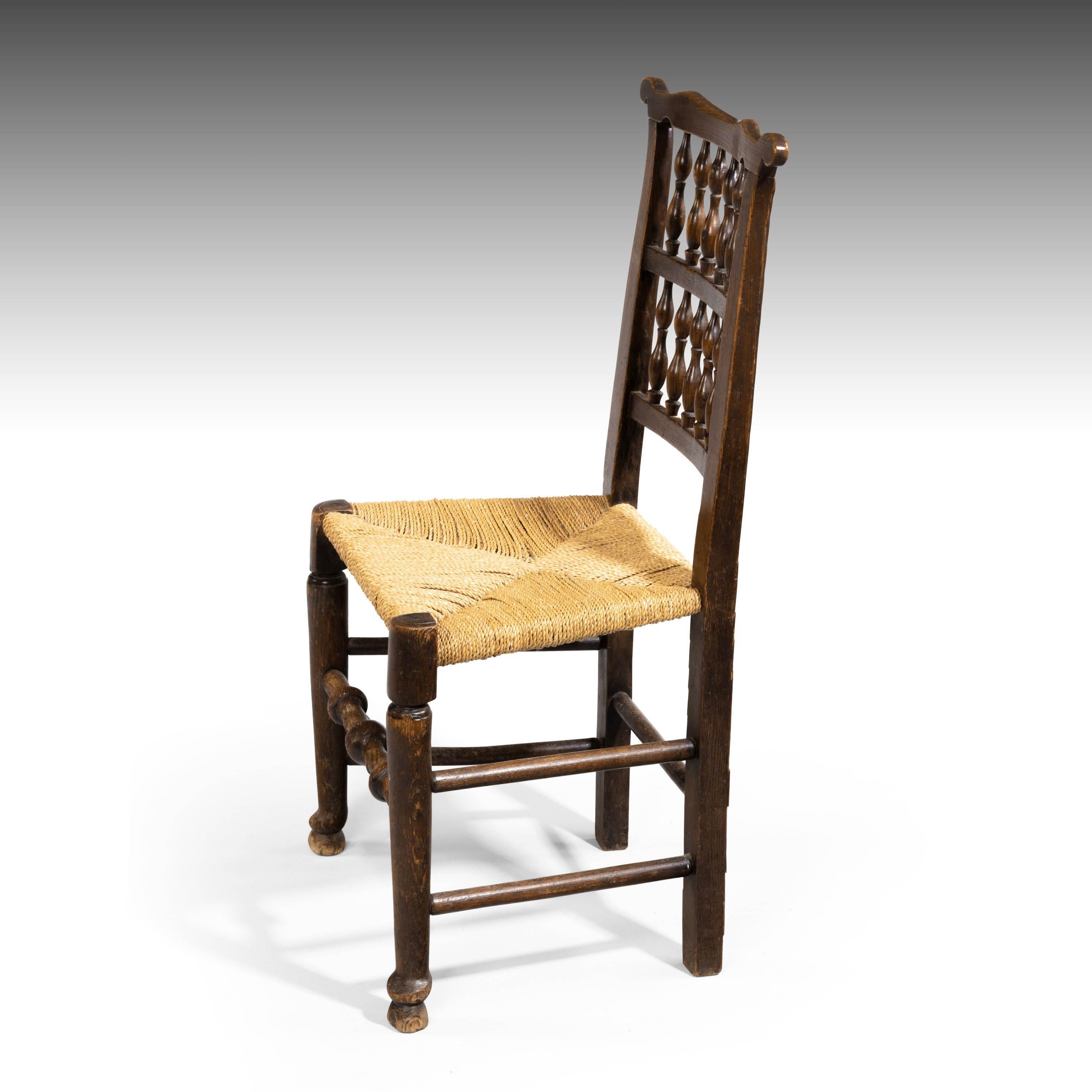 Attractive Mid-19th Century Elm Spindleback Chair In Good Condition In Peterborough, Northamptonshire