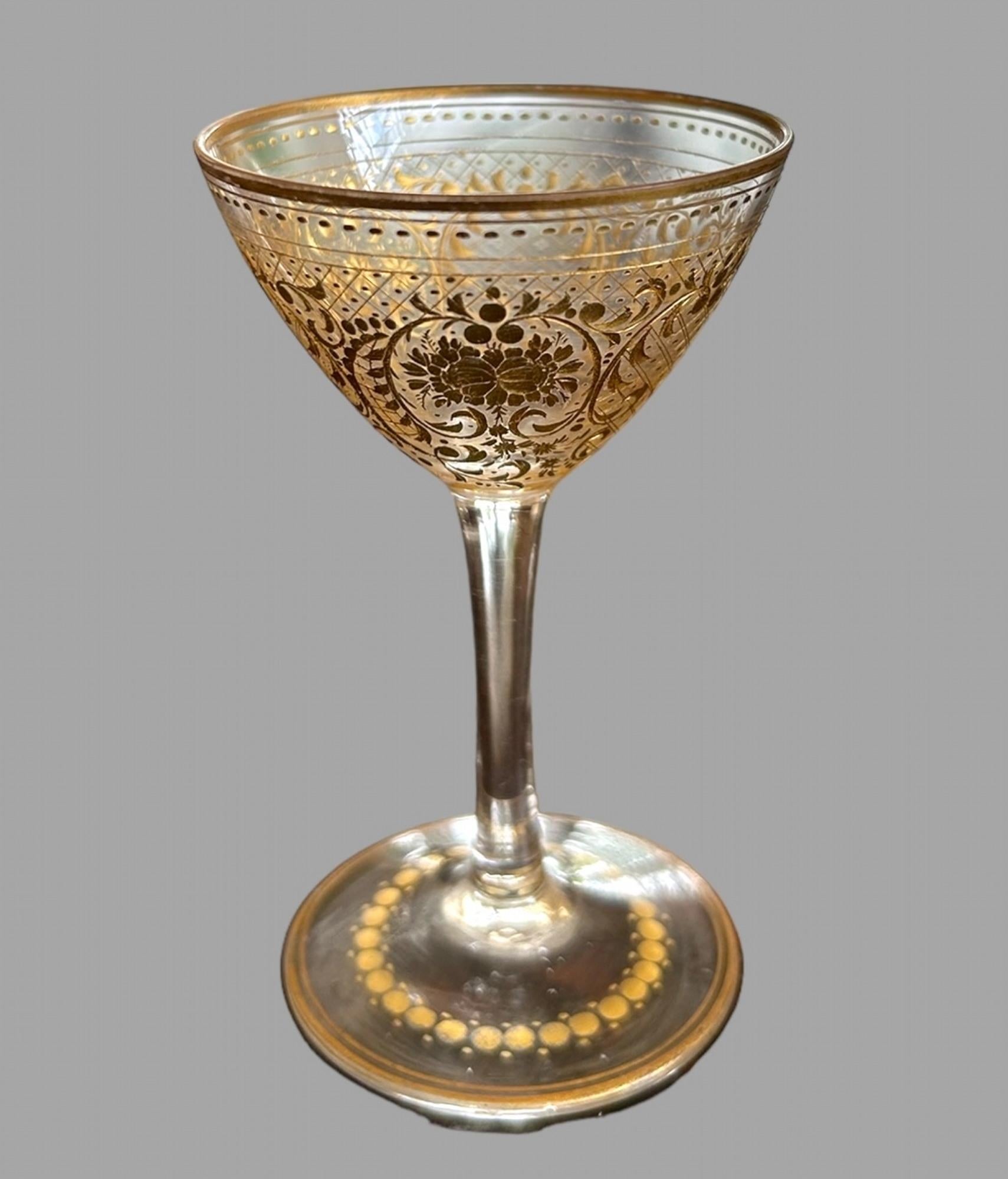 Attrayant ensemble de six verres à cordial et carafe Bon état - En vente à Pewsey, GB