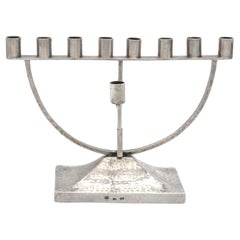 Eine österreichische Hanukkah-Lampe für Kinder, um 1925