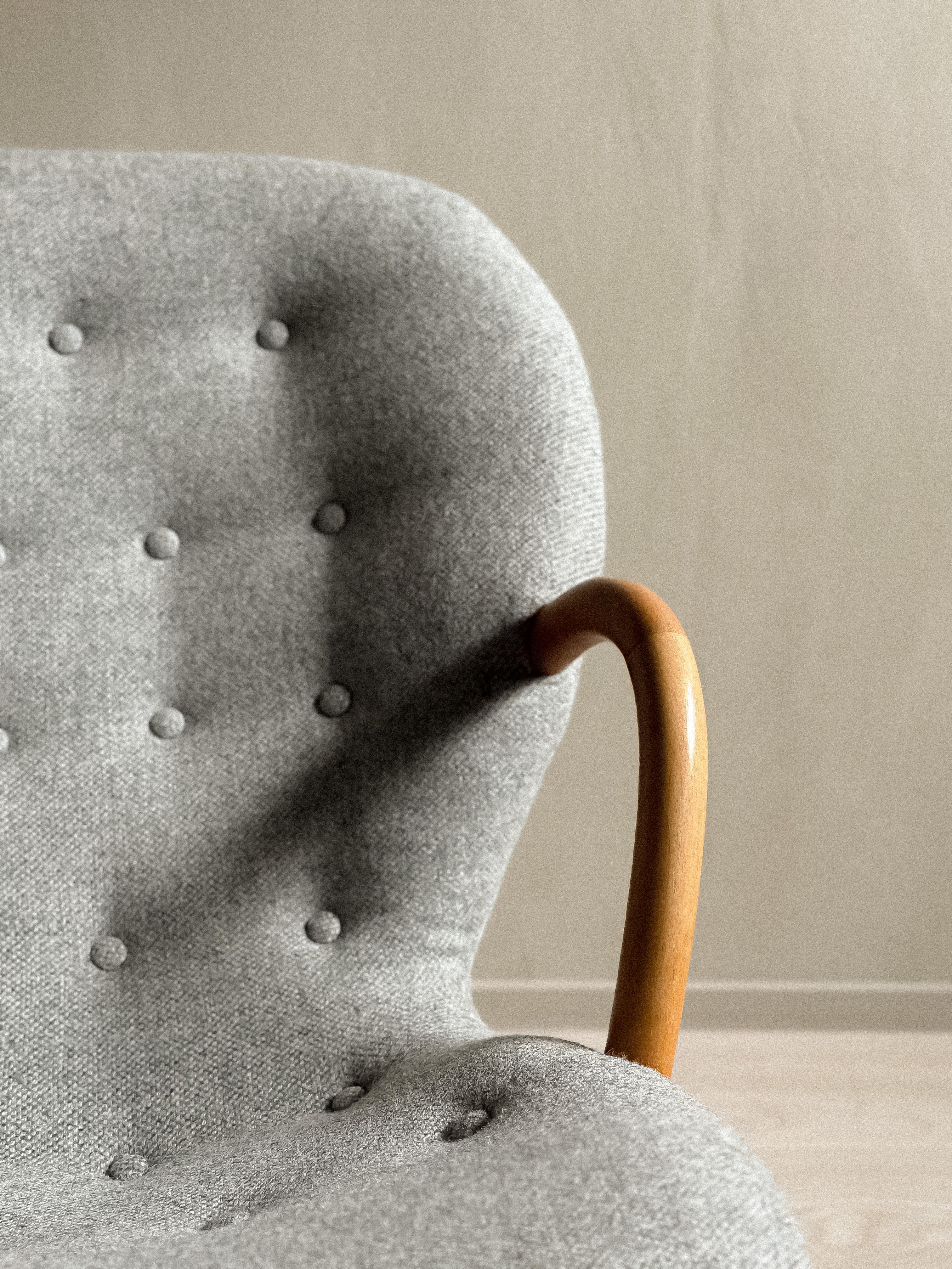 A Vintage Clam Chair, by Arnold Madsen for Vik & Blindheim, Norway 1953 3