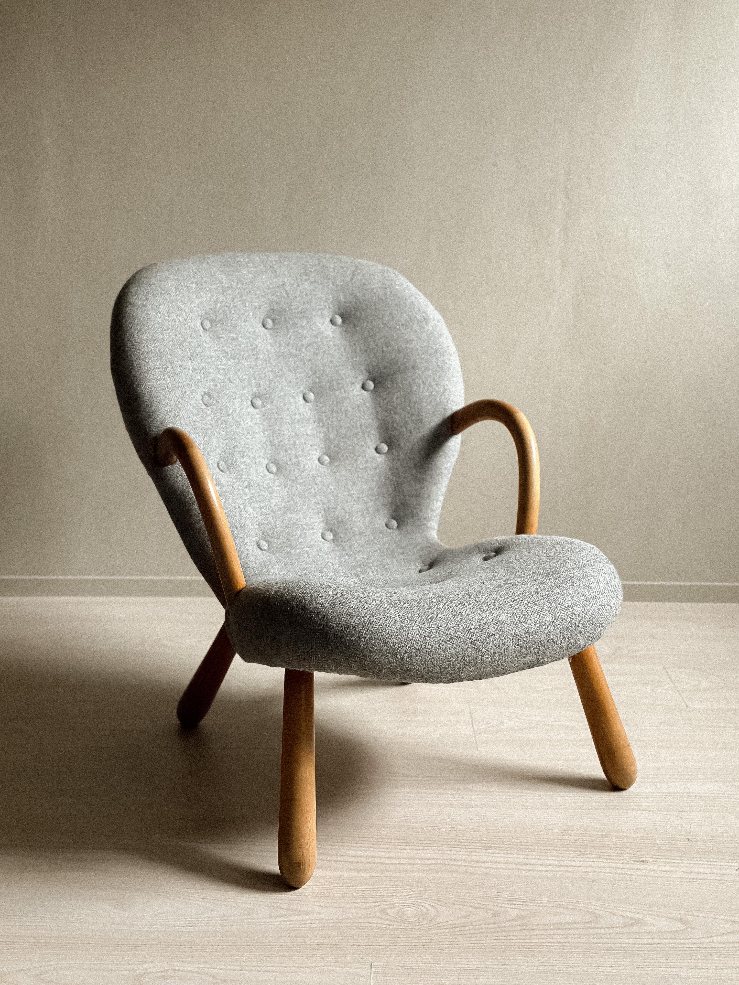 A Vintage Clam Chair, by Arnold Madsen for Vik & Blindheim, Norway 1953 4