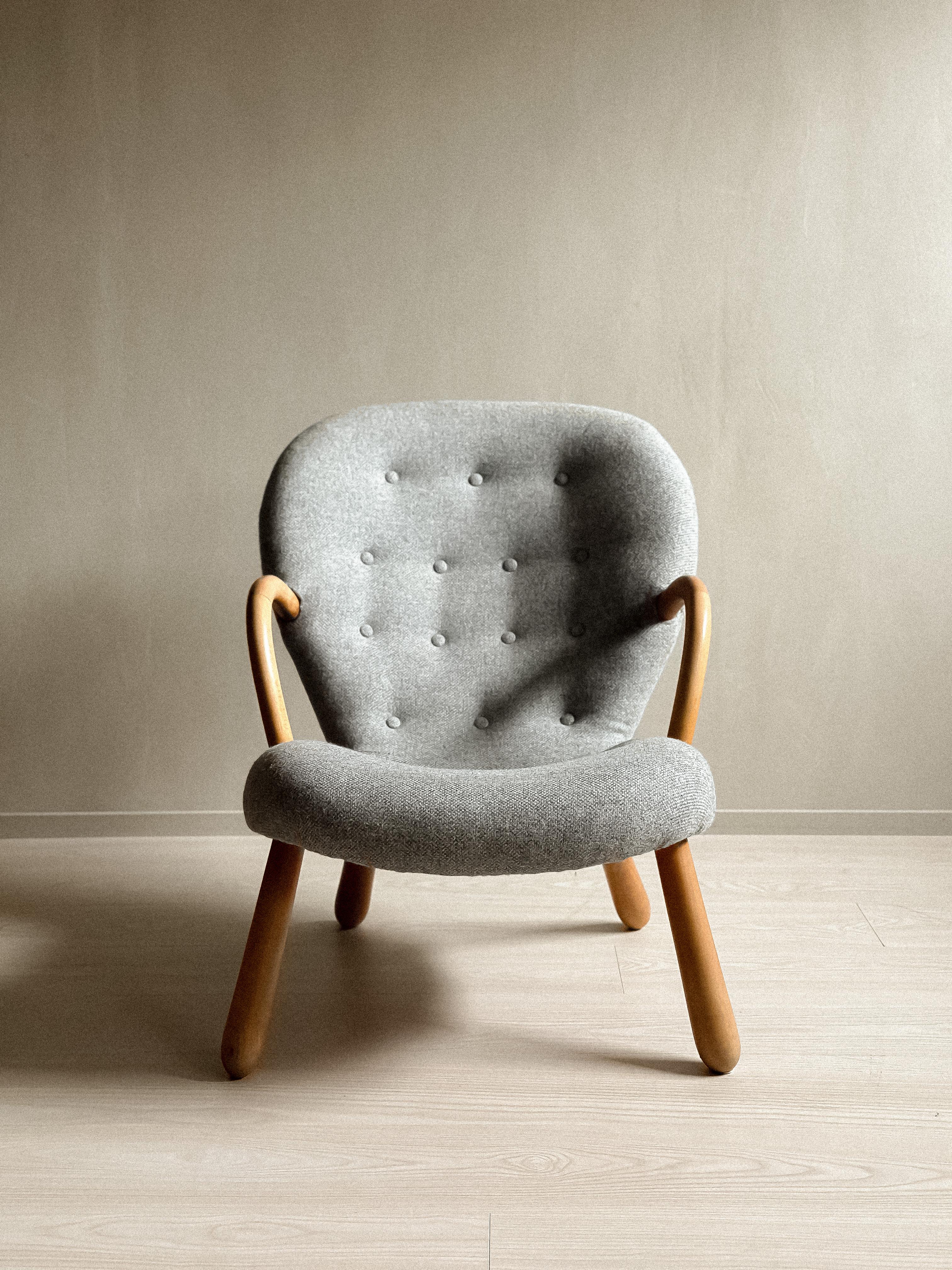 Norwegian A Vintage Clam Chair, by Arnold Madsen for Vik & Blindheim, Norway 1953