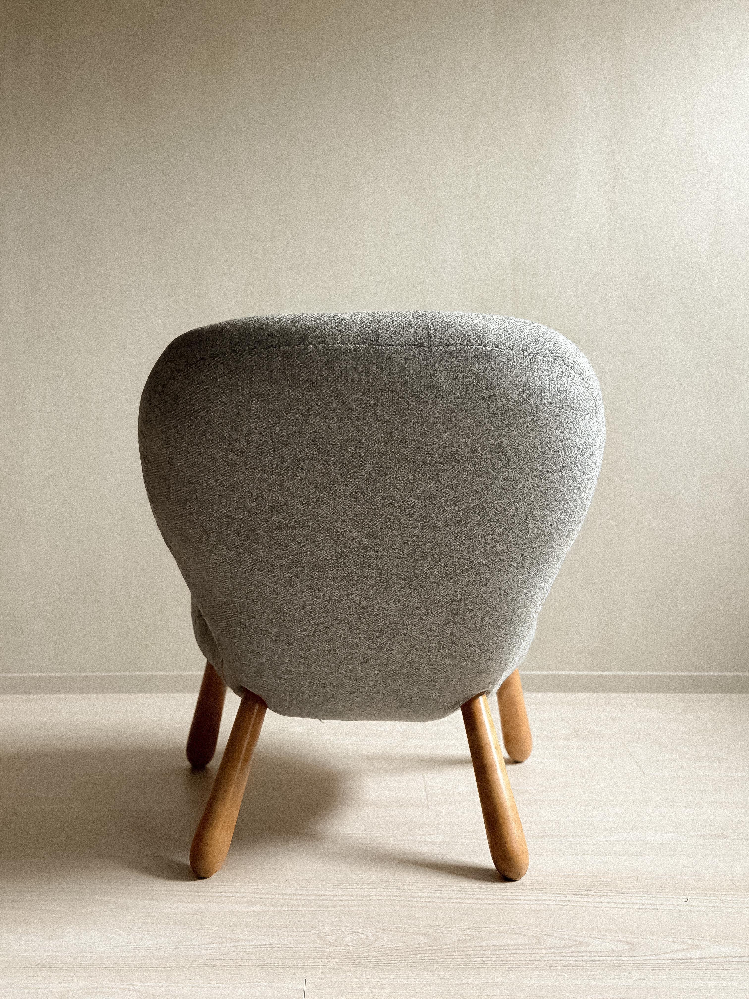 Wool A Vintage Clam Chair, by Arnold Madsen for Vik & Blindheim, Norway 1953
