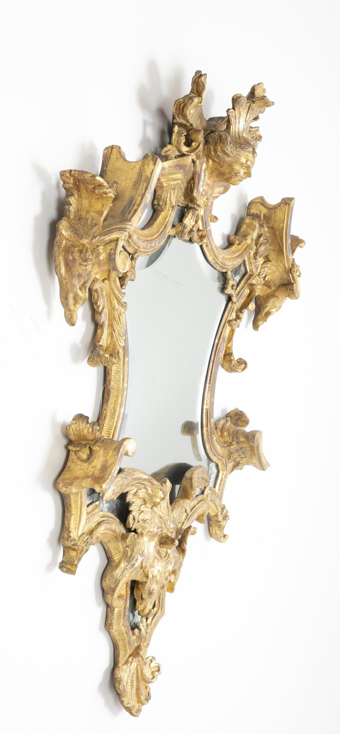 Baroque Italian Mid-18th Century Gilt Mirror with Faces 2