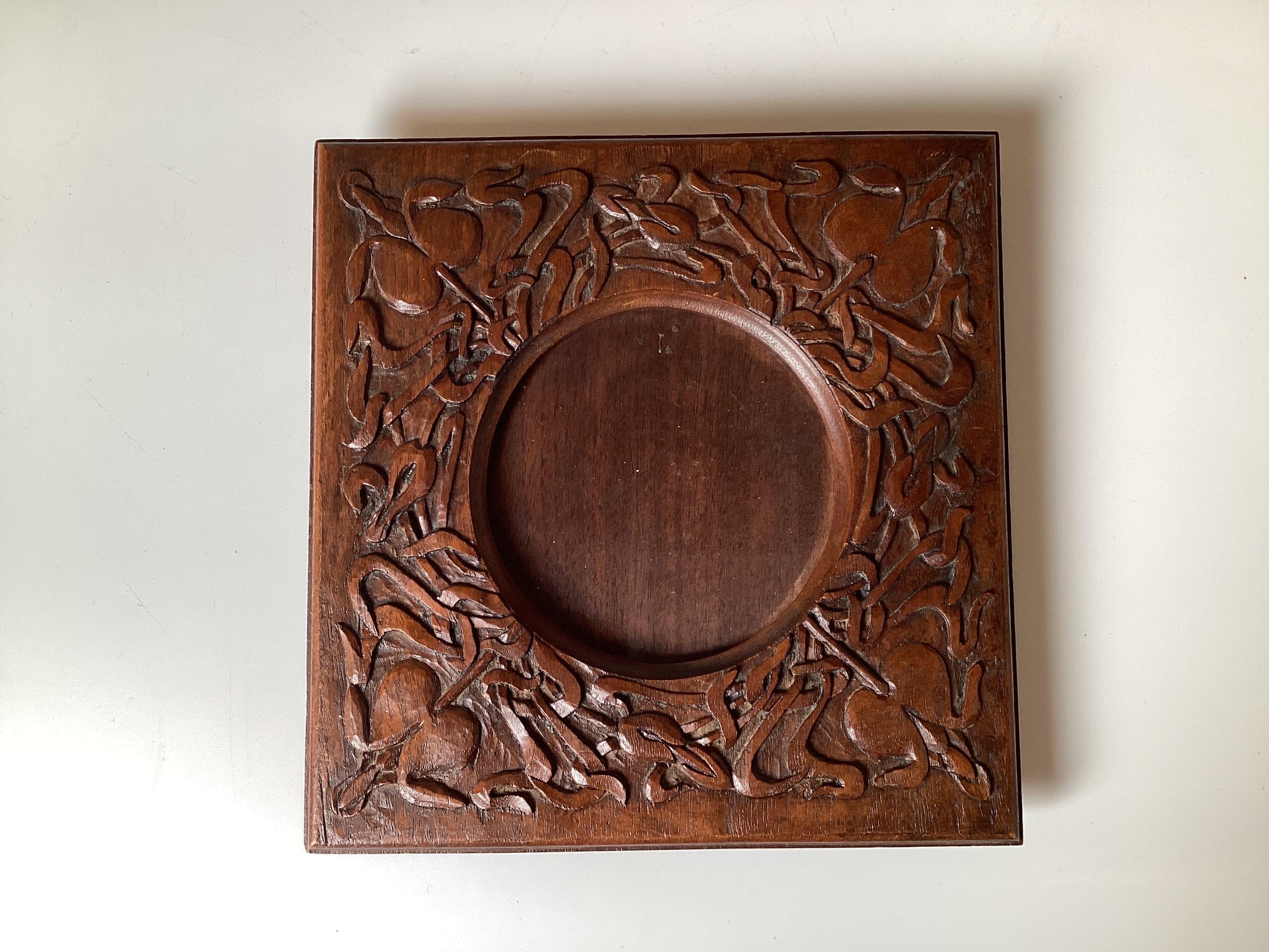 An Carved Arts and Crafts Picture Frame For Sale 2
