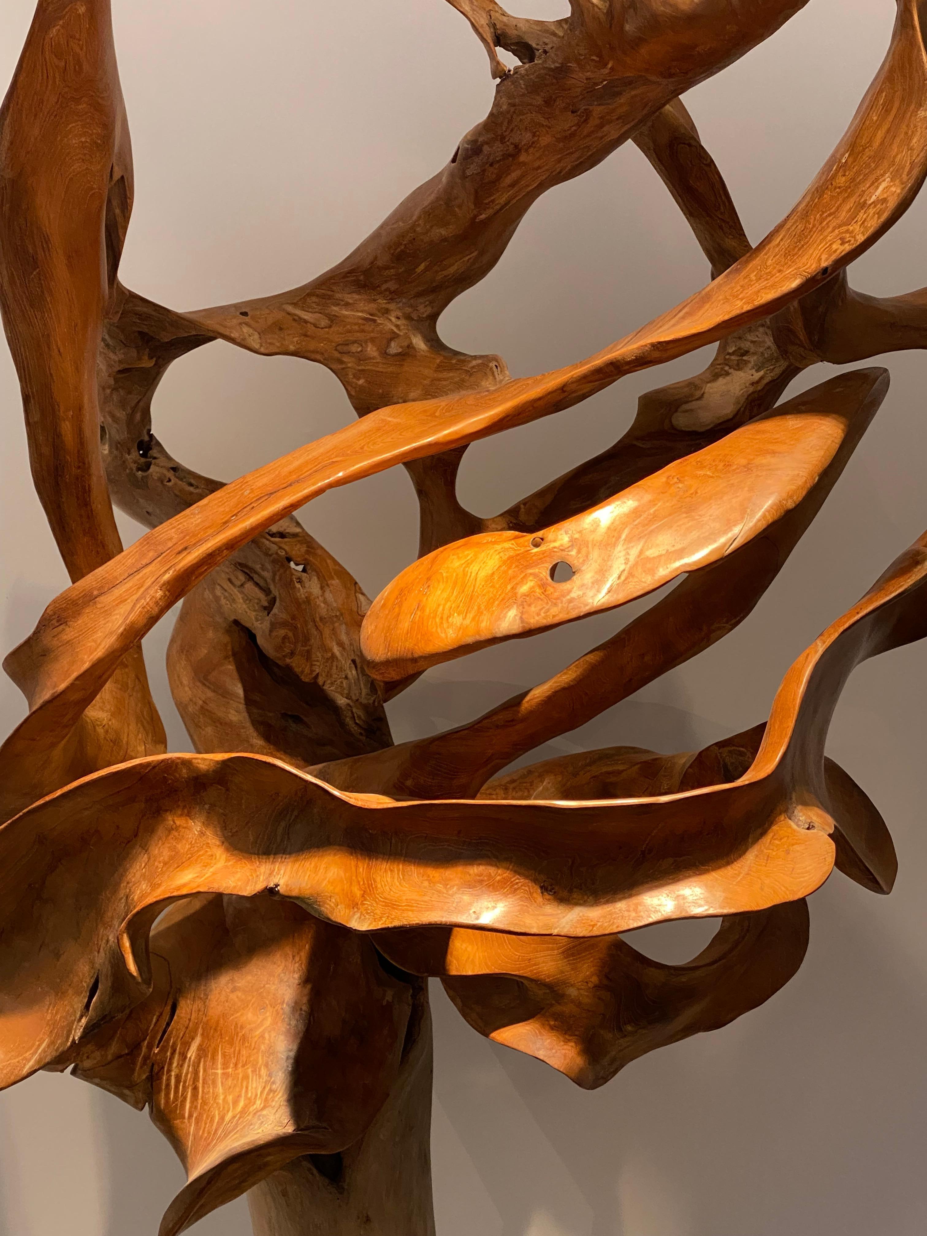 An contemporary Wooden Sculpture im Zustand „Gut“ im Angebot in Schellebelle, BE