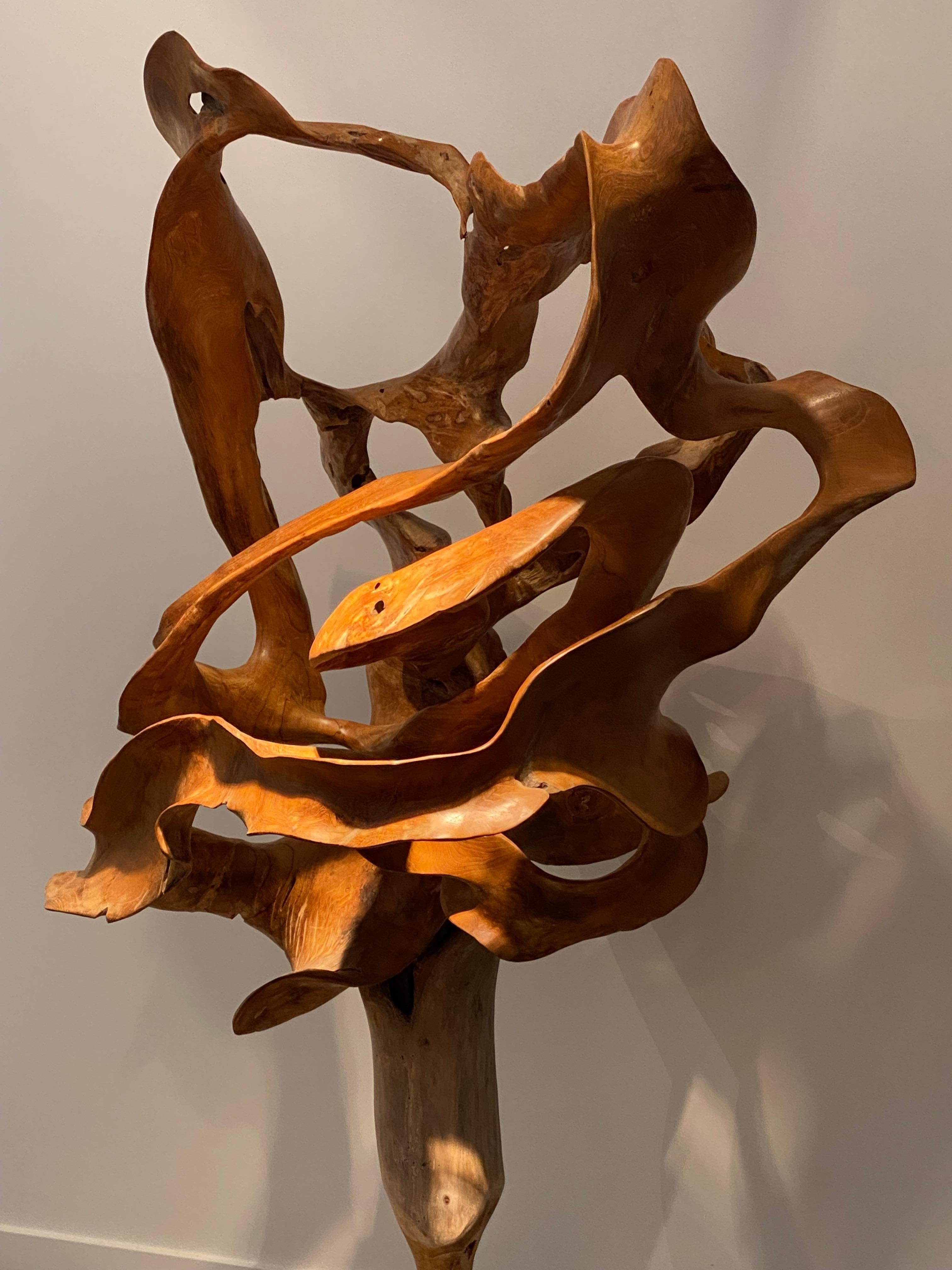 An contemporary Wooden Sculpture im Angebot 1