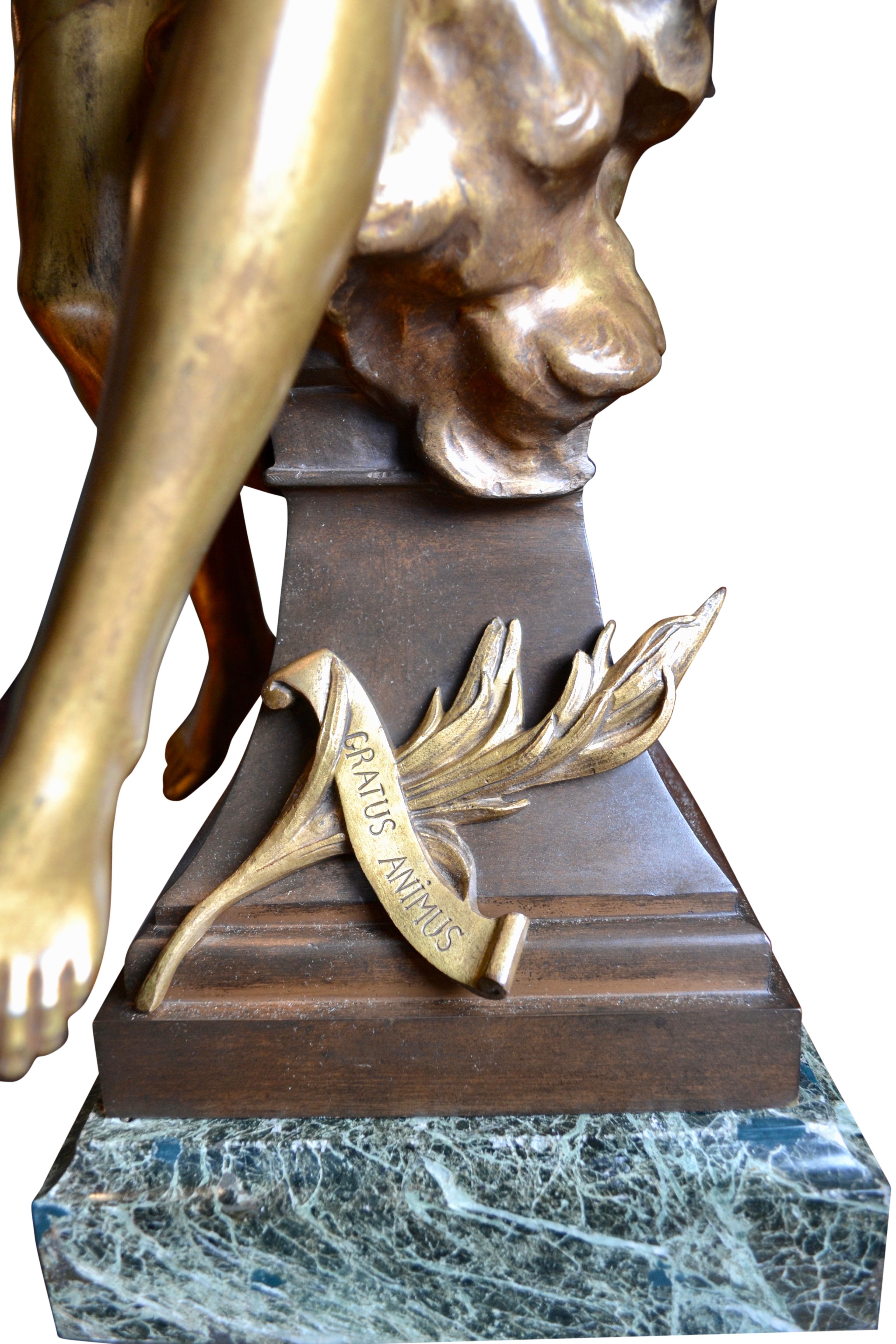 Bronze Statue en bronze doré de Picault intitulée « Gratus Animus » ou « Gratitiude »  en vente