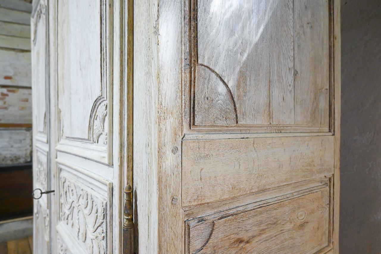 Early 18th Century French Louis XIV Bleached Oak Armoire, Wardrobe 7