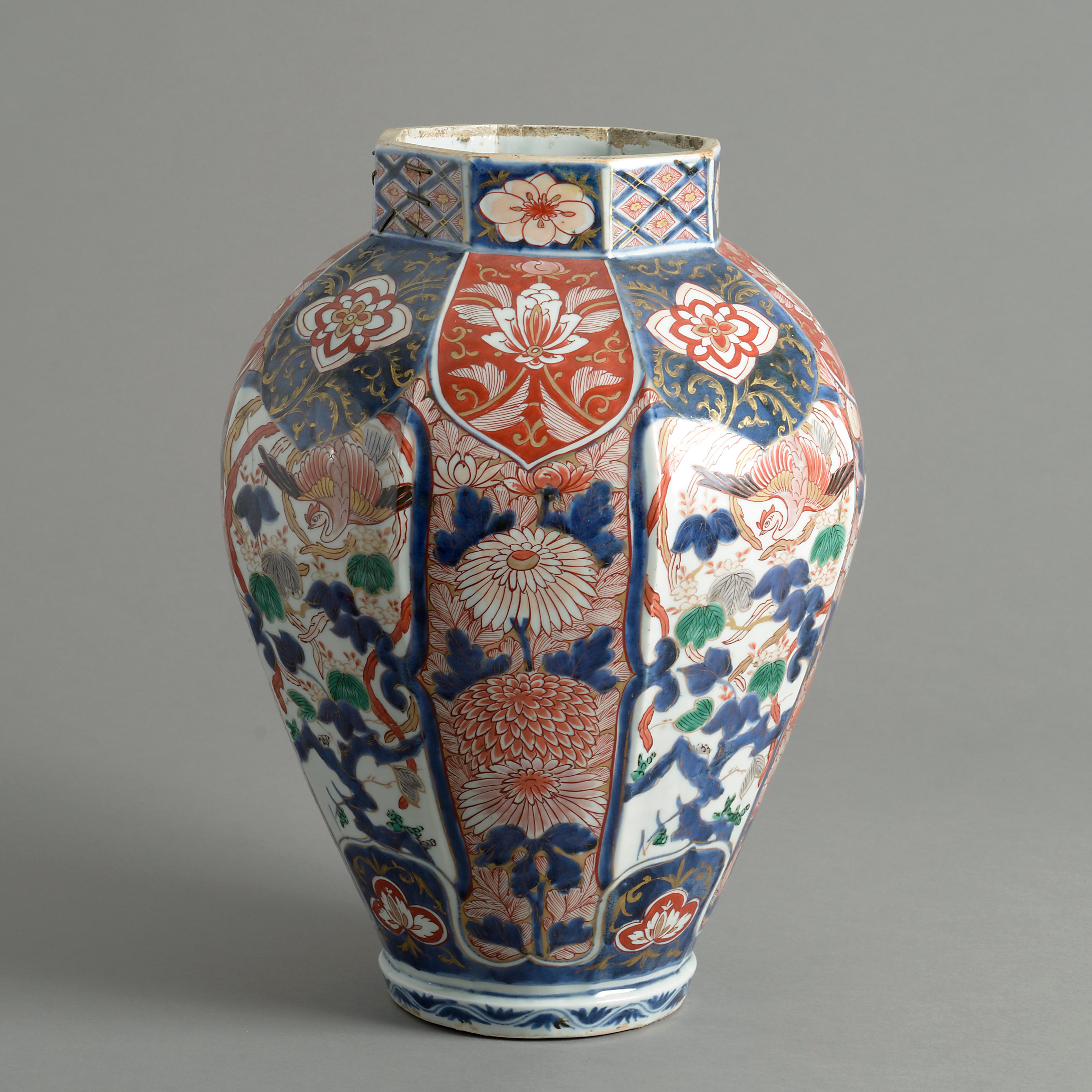 Japanese Early 18th Century Imari Porcelain Vase