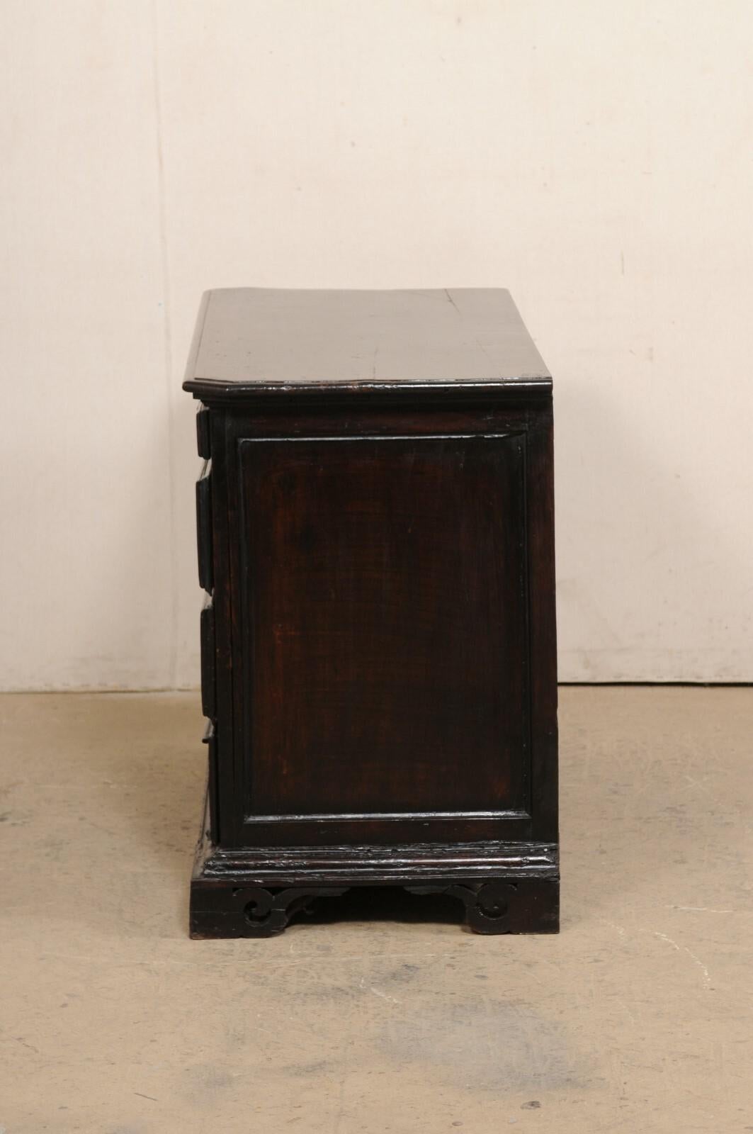 An Early 18th Century Italian Carved-Wood Cassettiera For Sale 8