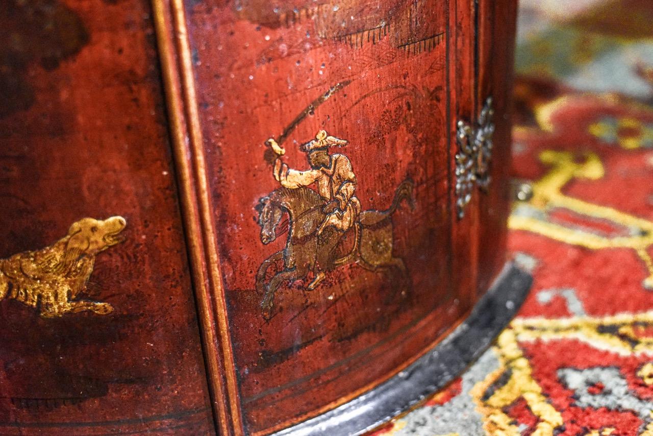 Early-18th Century Red Japanned Corner Cabinet Cupboard For Sale 3
