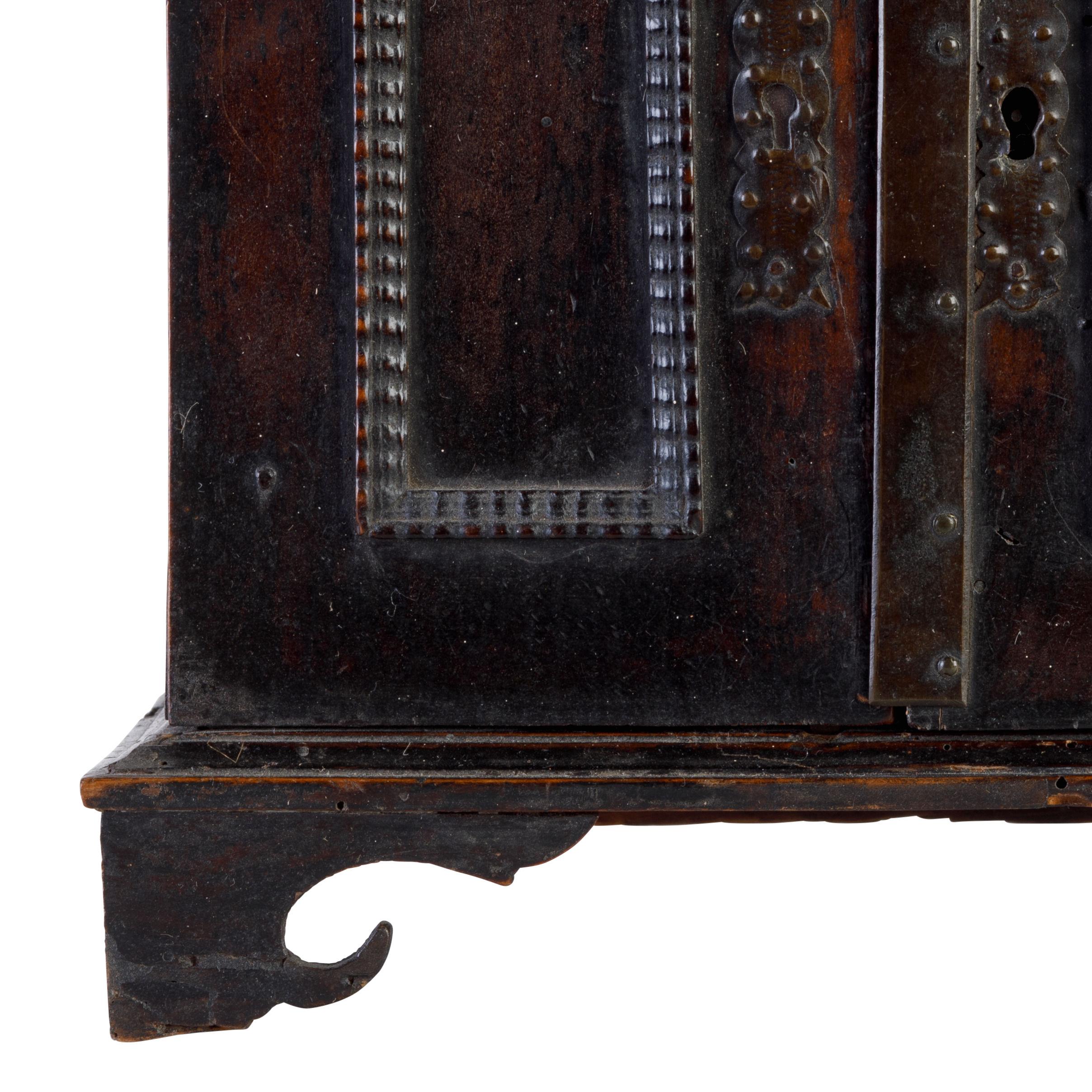 Dutch Early 18th Century Walnut Jewelry Cabinet For Sale