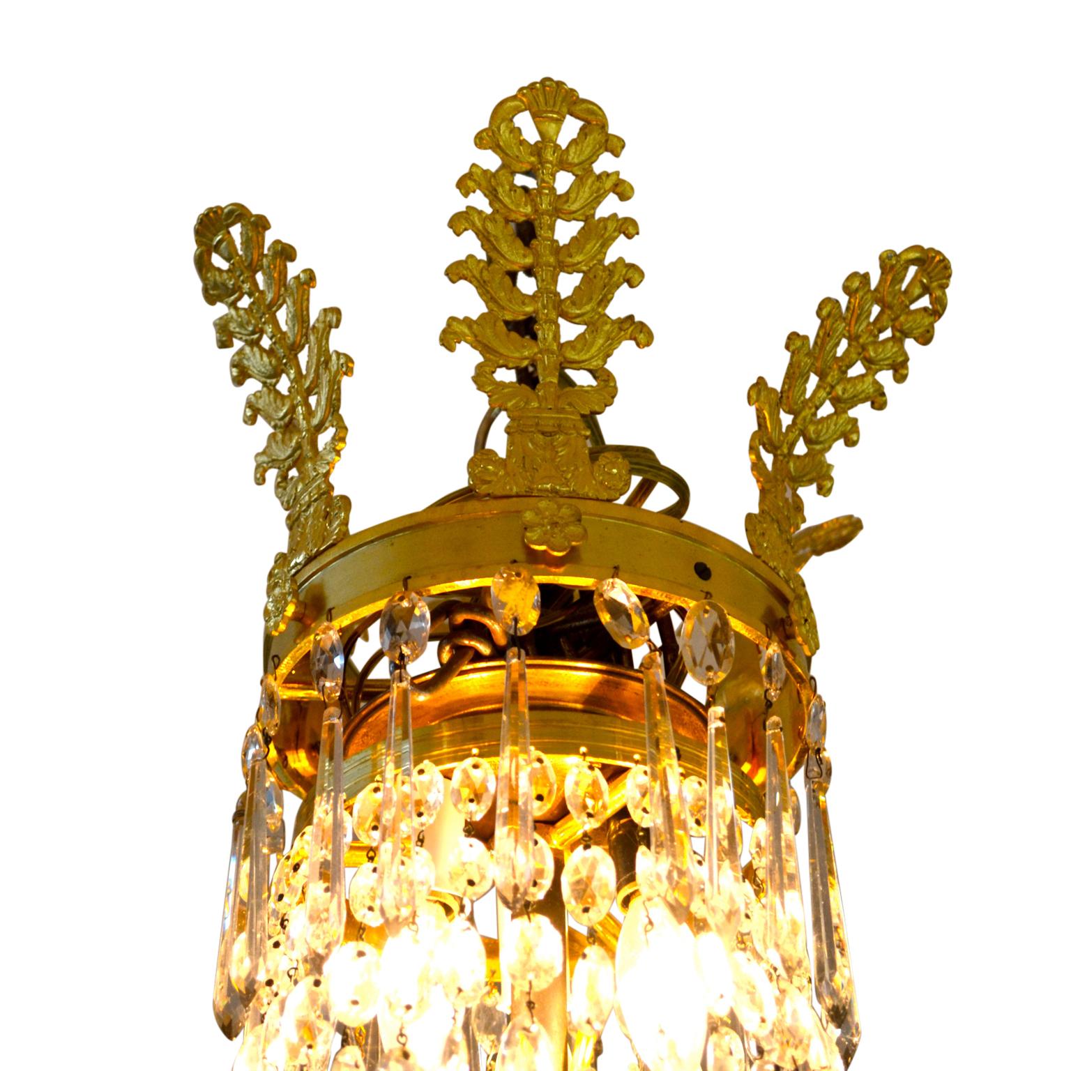 Facetté Lustre Empire en bronze doré et cristal du début du 19e siècle en vente