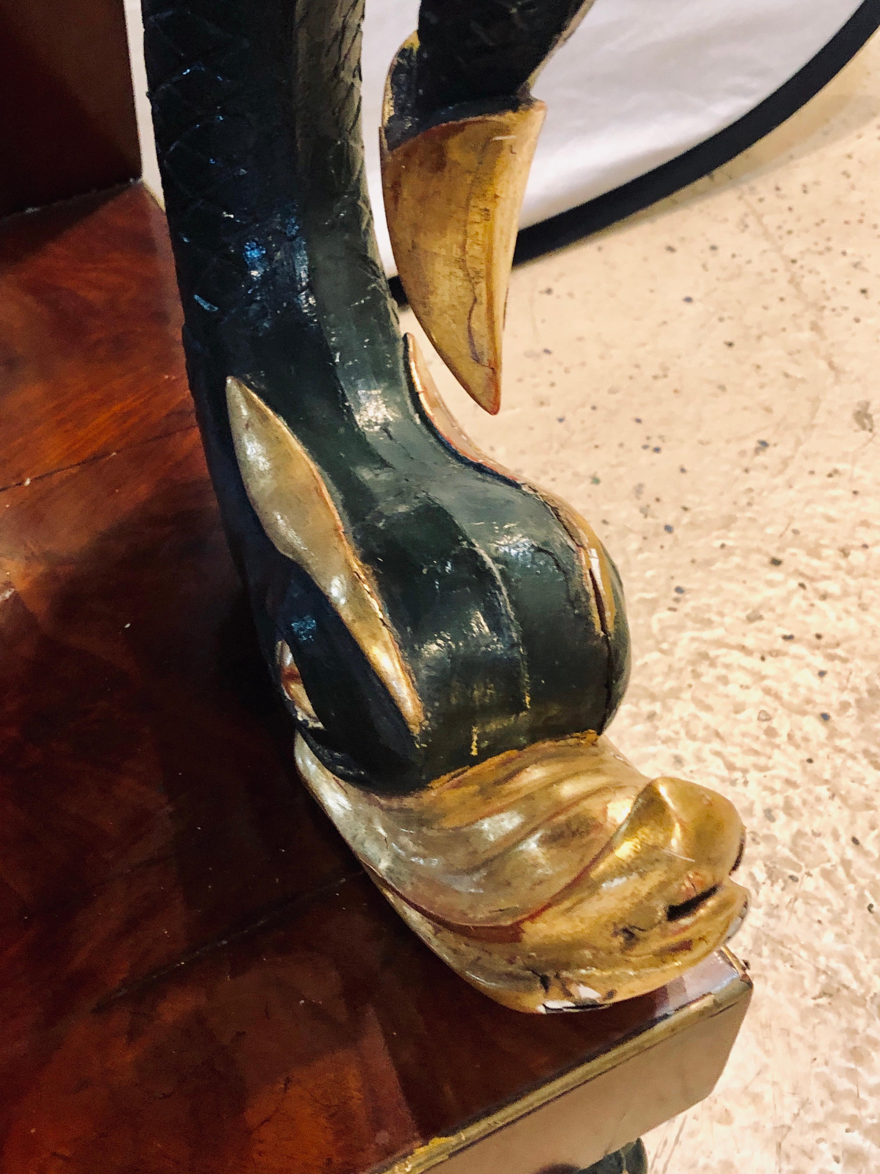 Siglo XIX Imperio Serpiente Pintada y Dorada Decorada Espalda Espejada Muelle o Cons en venta 3