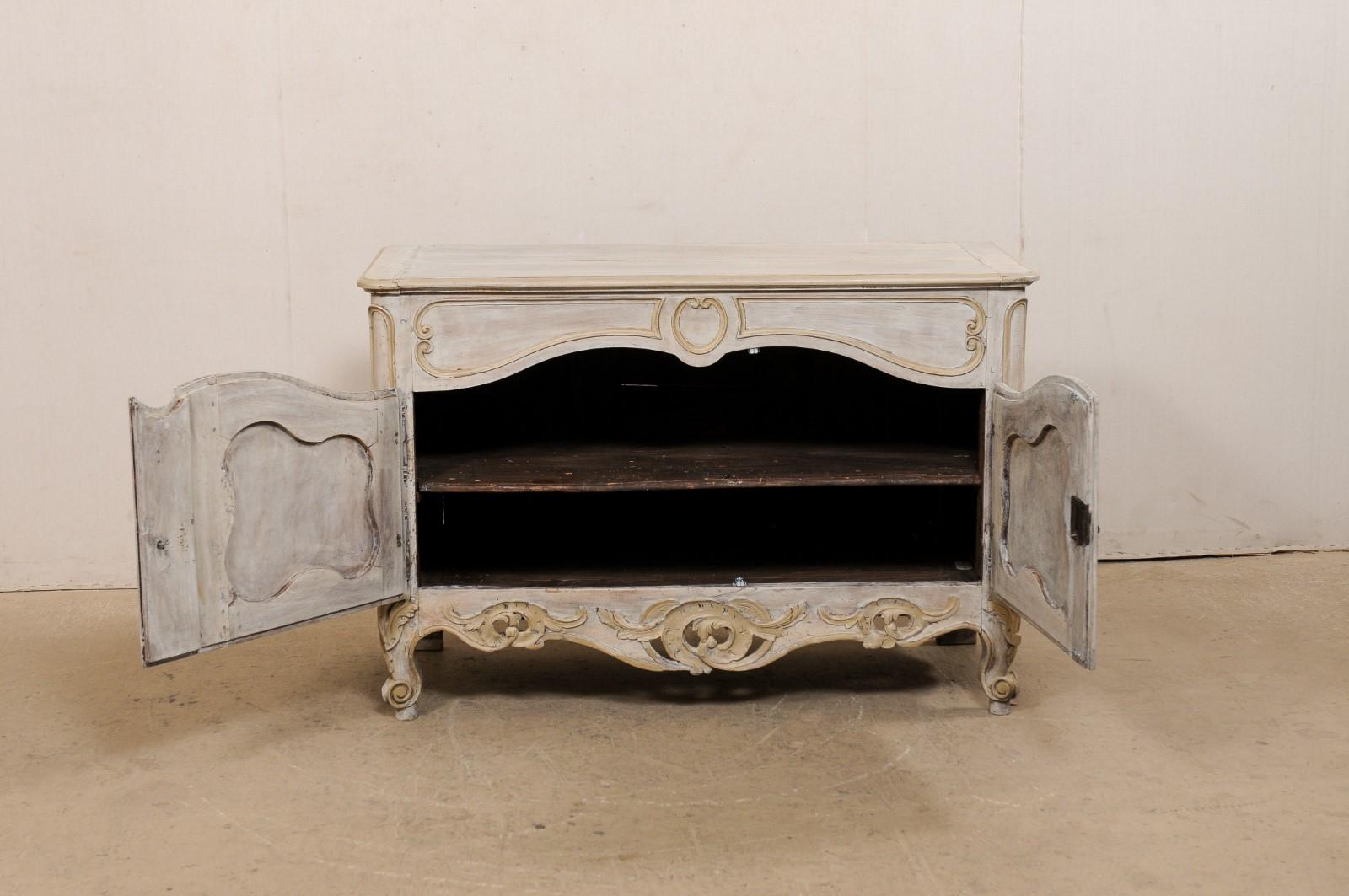Early 19th C. French 2-Door Buffet Console with Beautiful Pierce-Carved Skirt For Sale 5